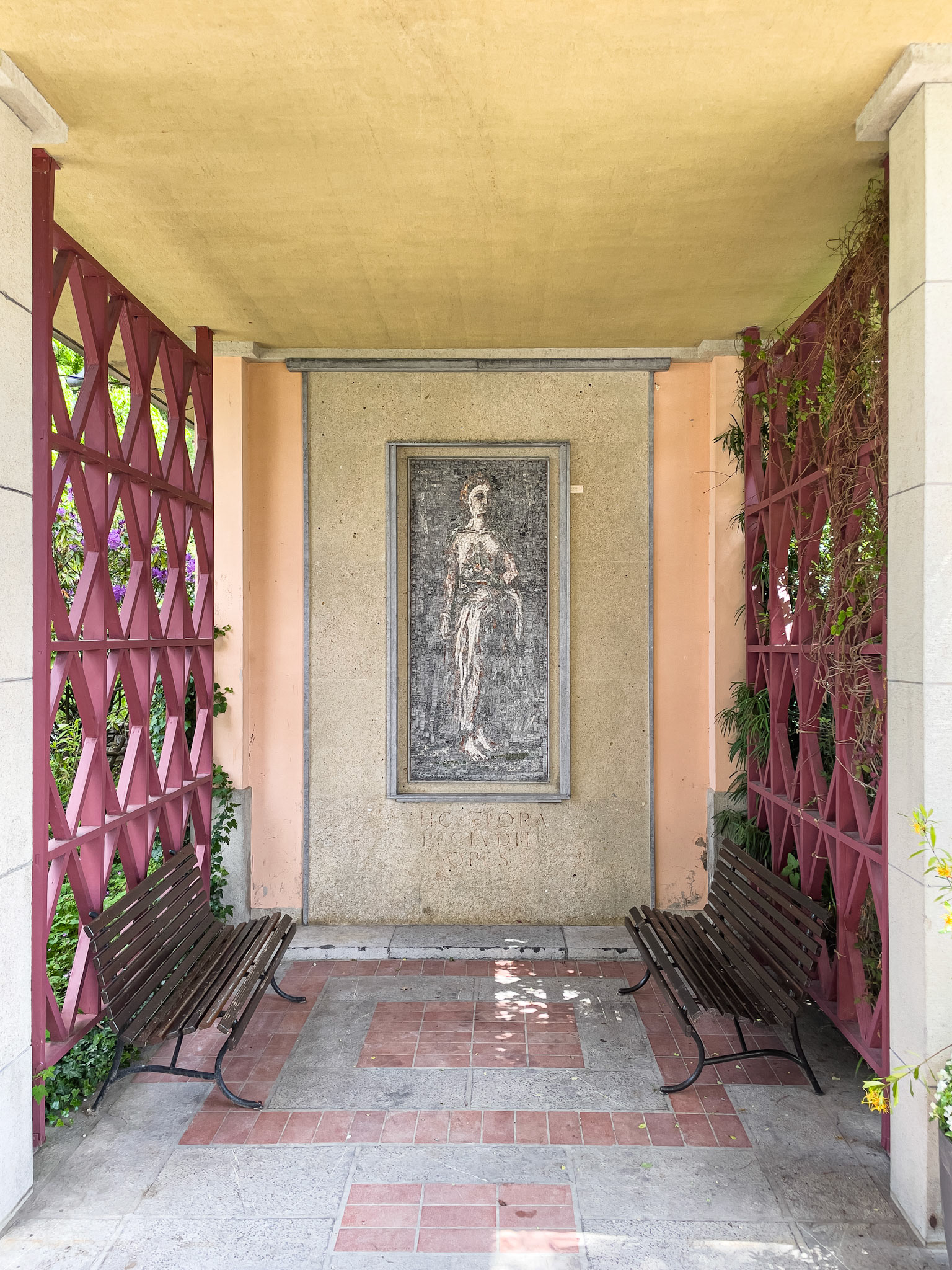 mosaic inside the pavilion