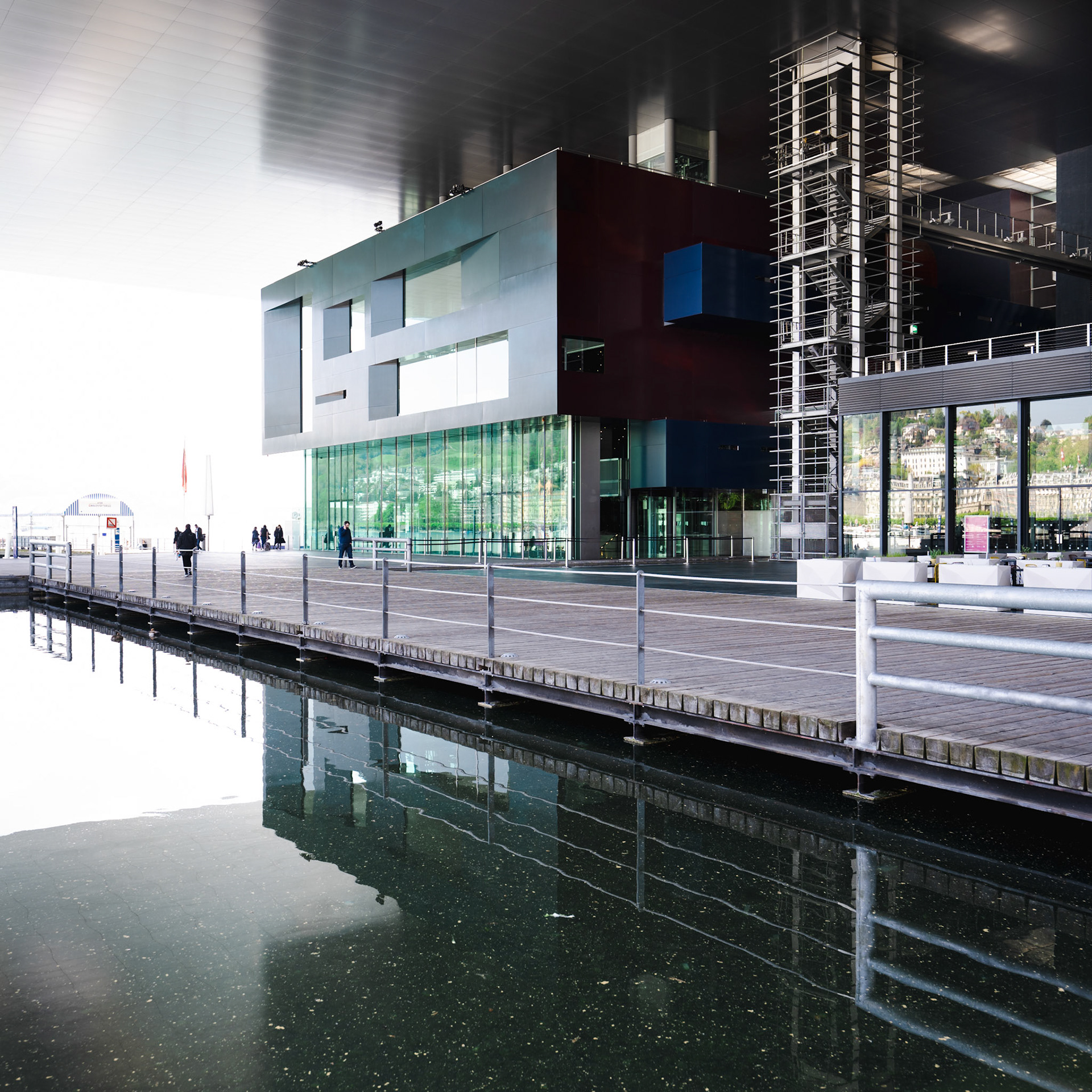KKL Luzern and its water garden