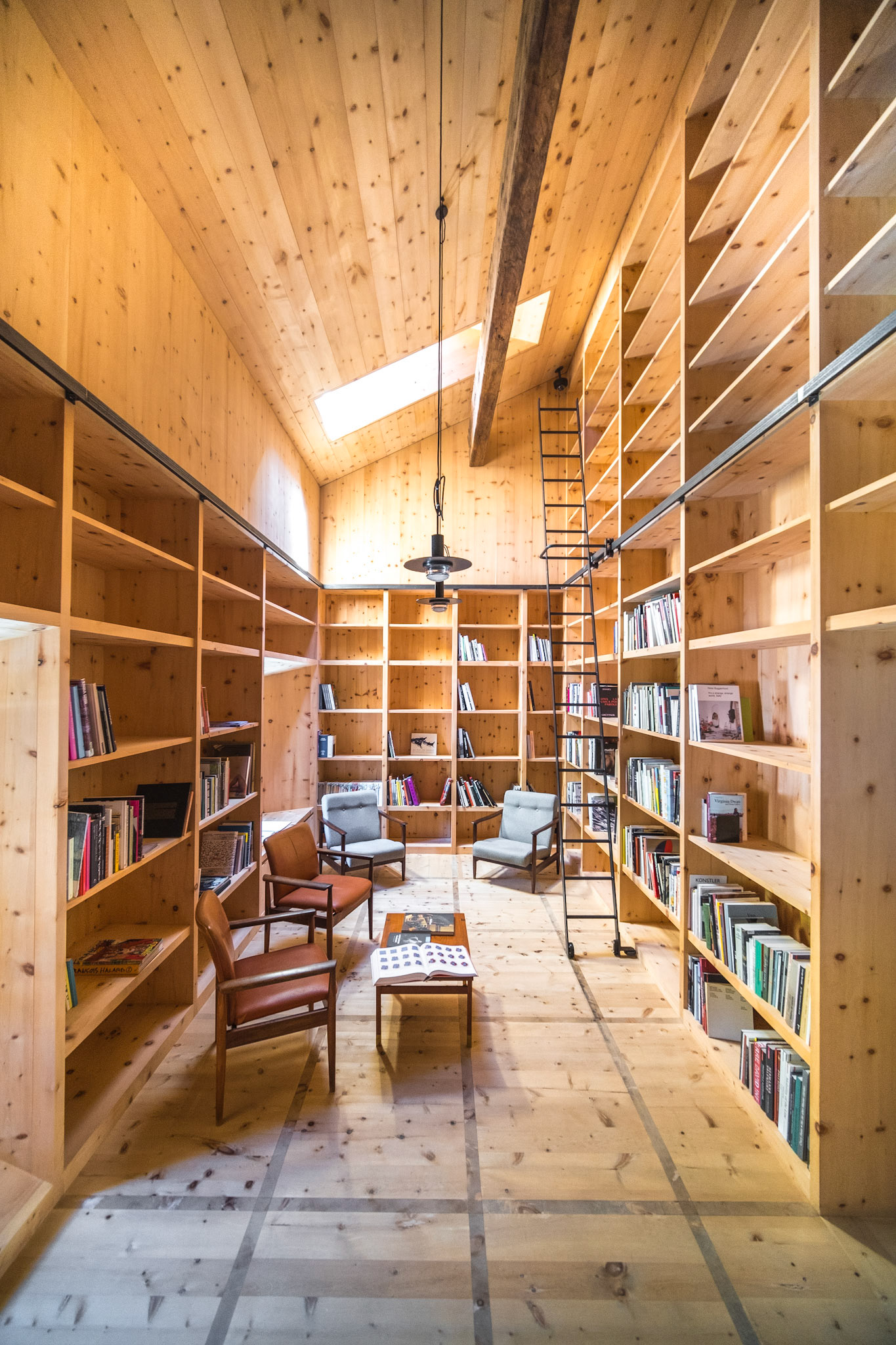 Muzeum Susch library