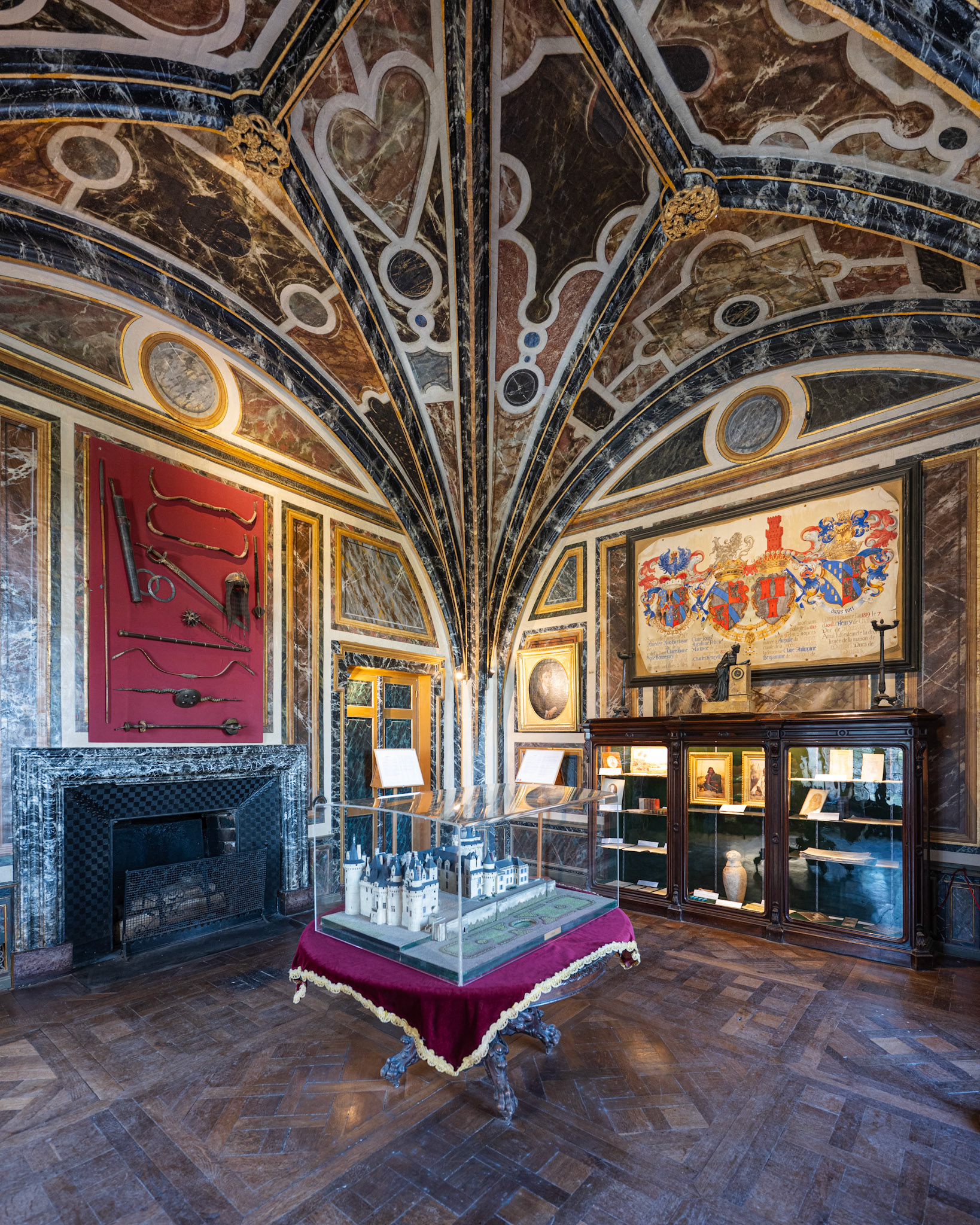 former guardroom with trompe-l’œil ceiling