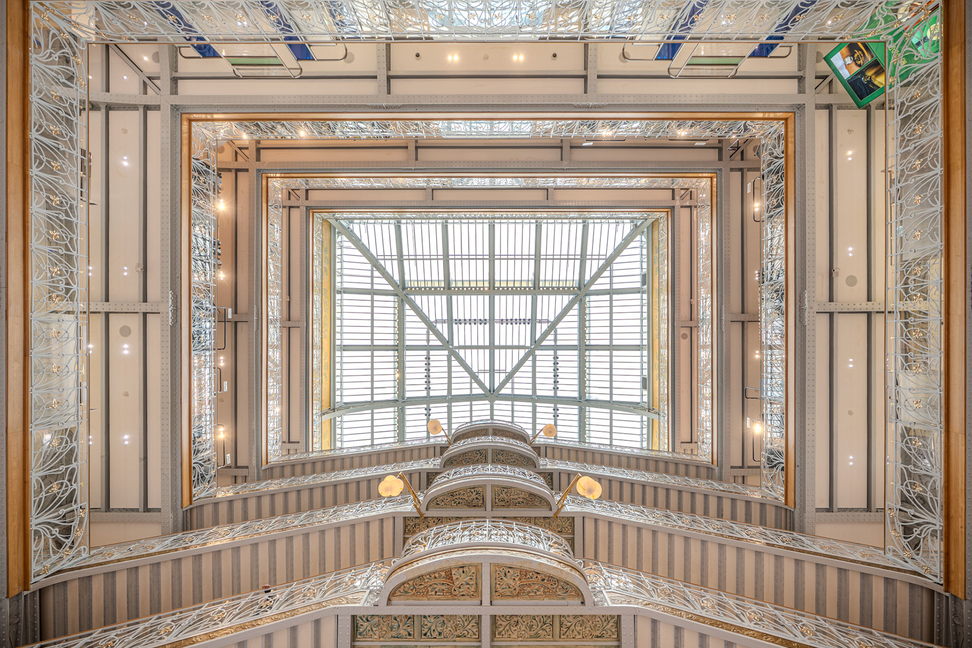 Samaritaine - ceiling
