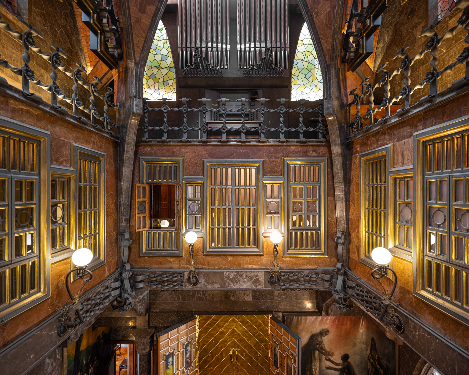 central hall and organ