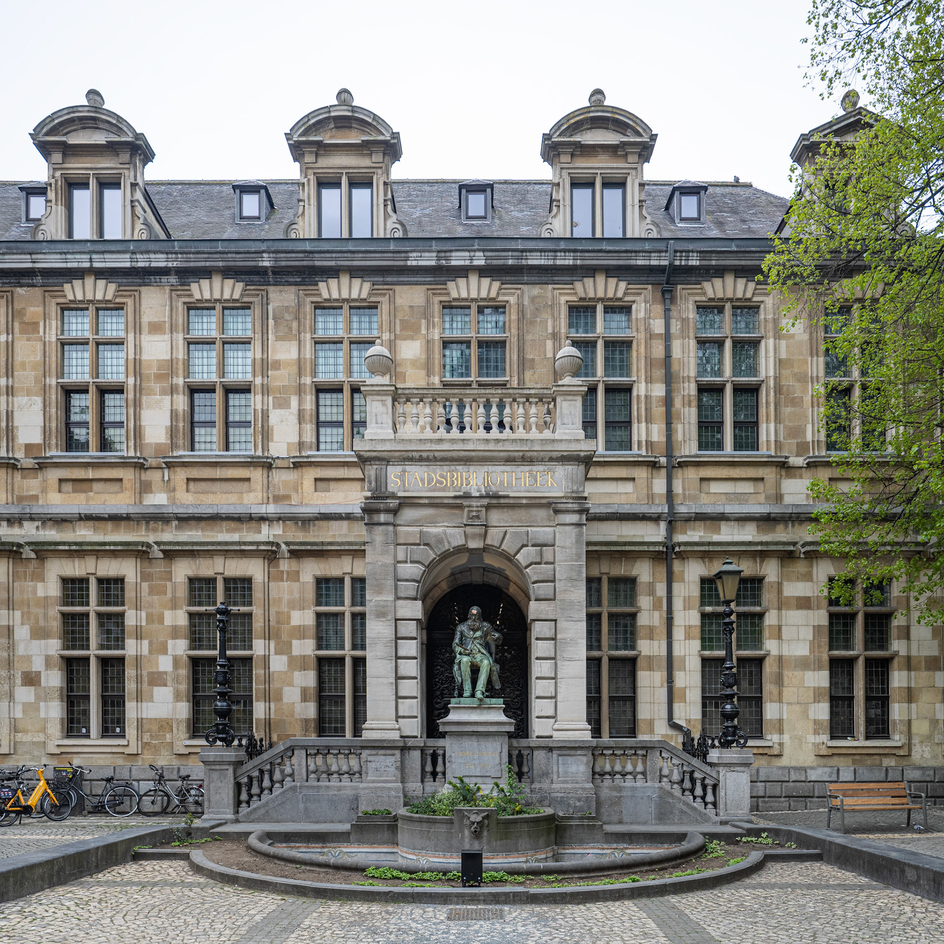 Hendrik Conscience Heritage Library - facade