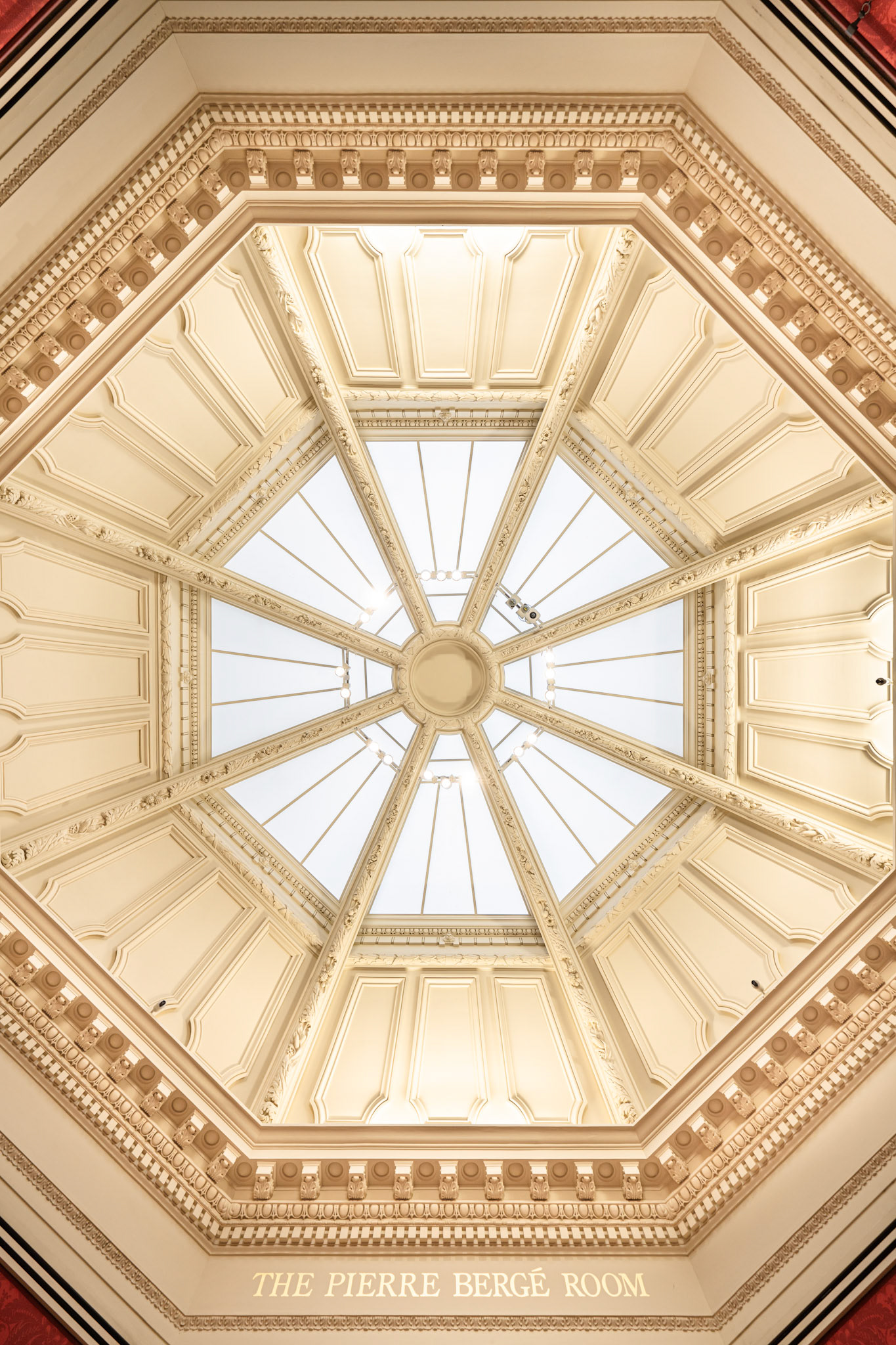 ceiling of the Pierre Bergé room
