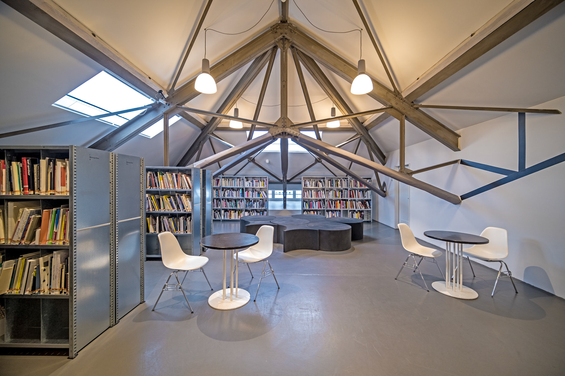 Museum Haus Konstruktiv library