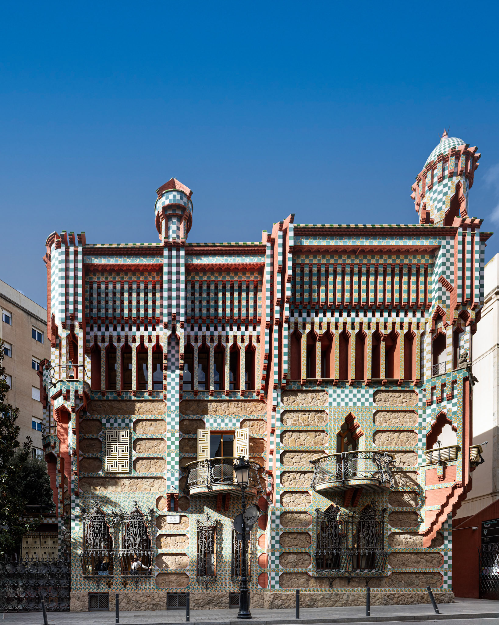 Casa Vicens - facade
