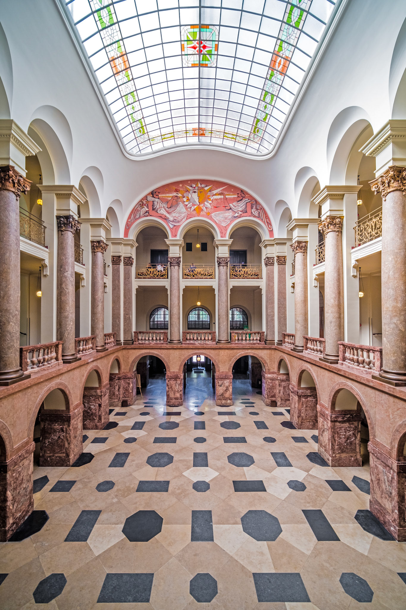 Collegium Maius atrium