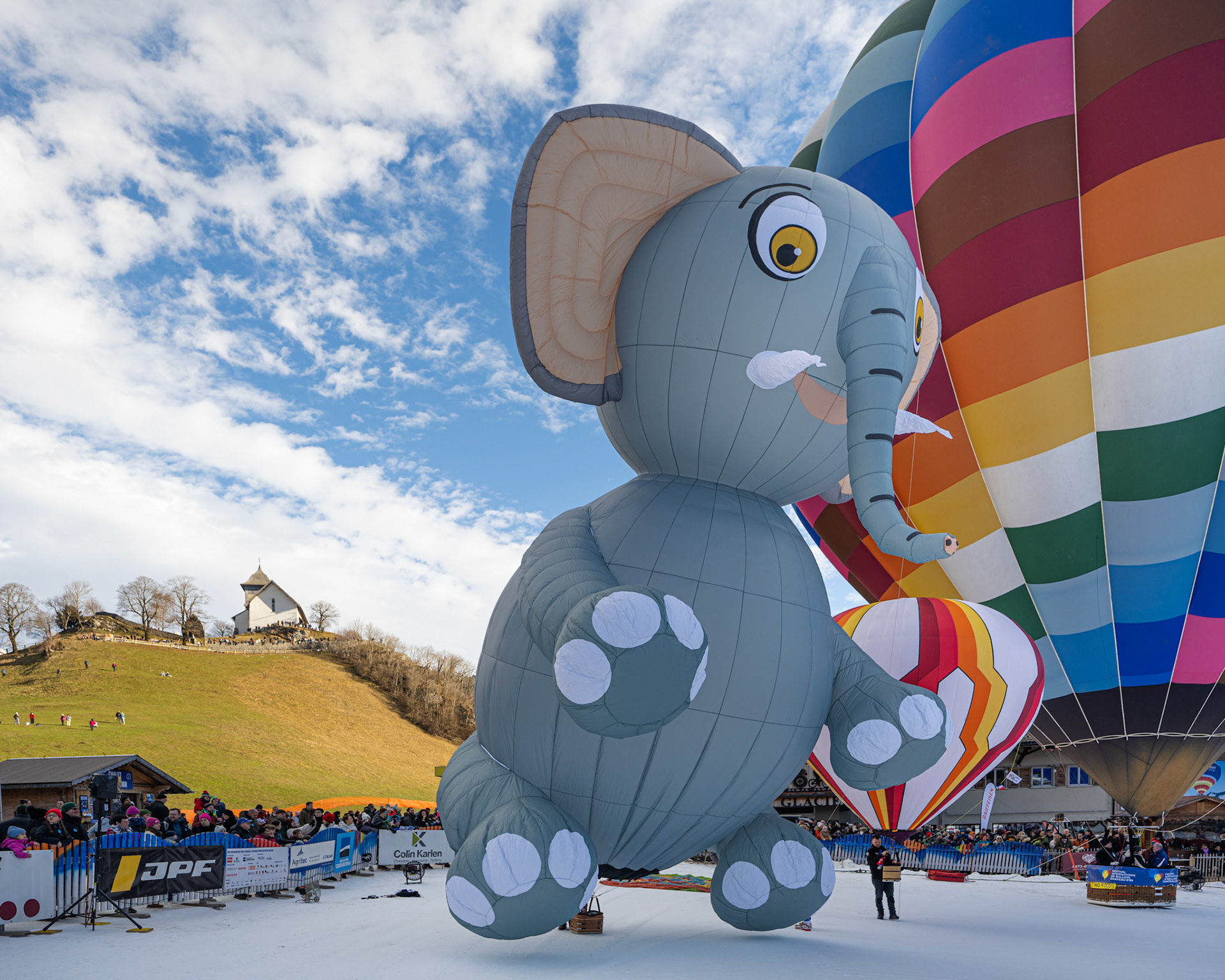 elephant shaped mini balloon
