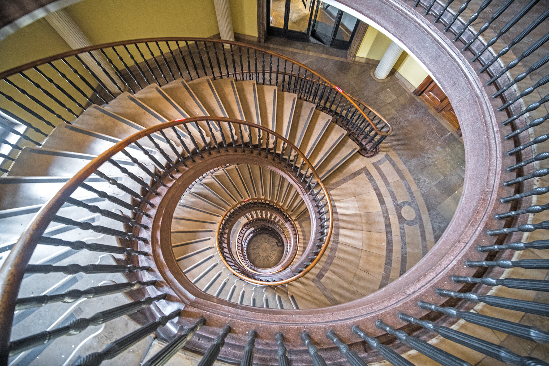 Nova Huta Administrative buildings - staircase