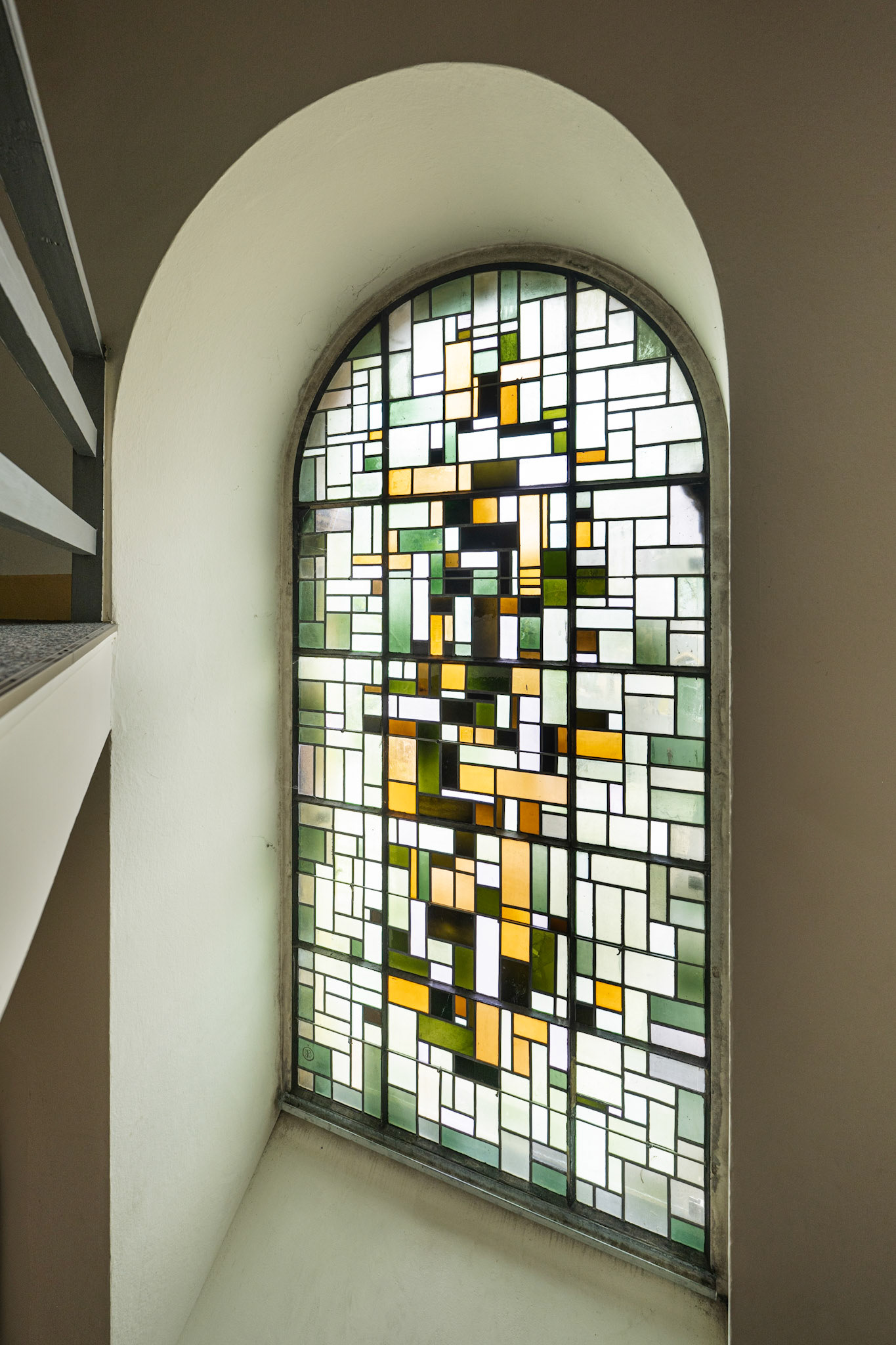 Temple de La Sarraz - stained glass windows