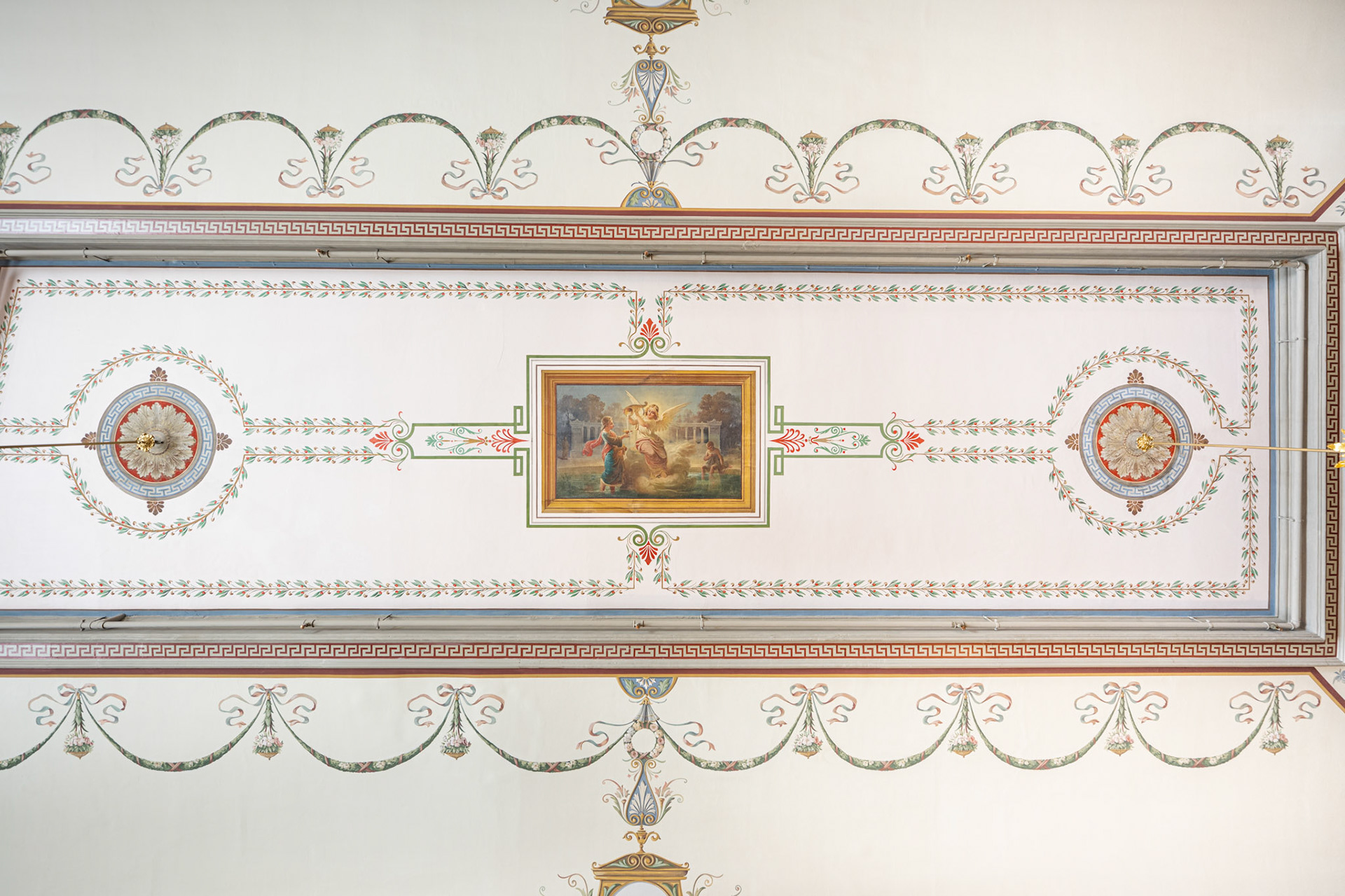 Belle Epoque hall ceiling