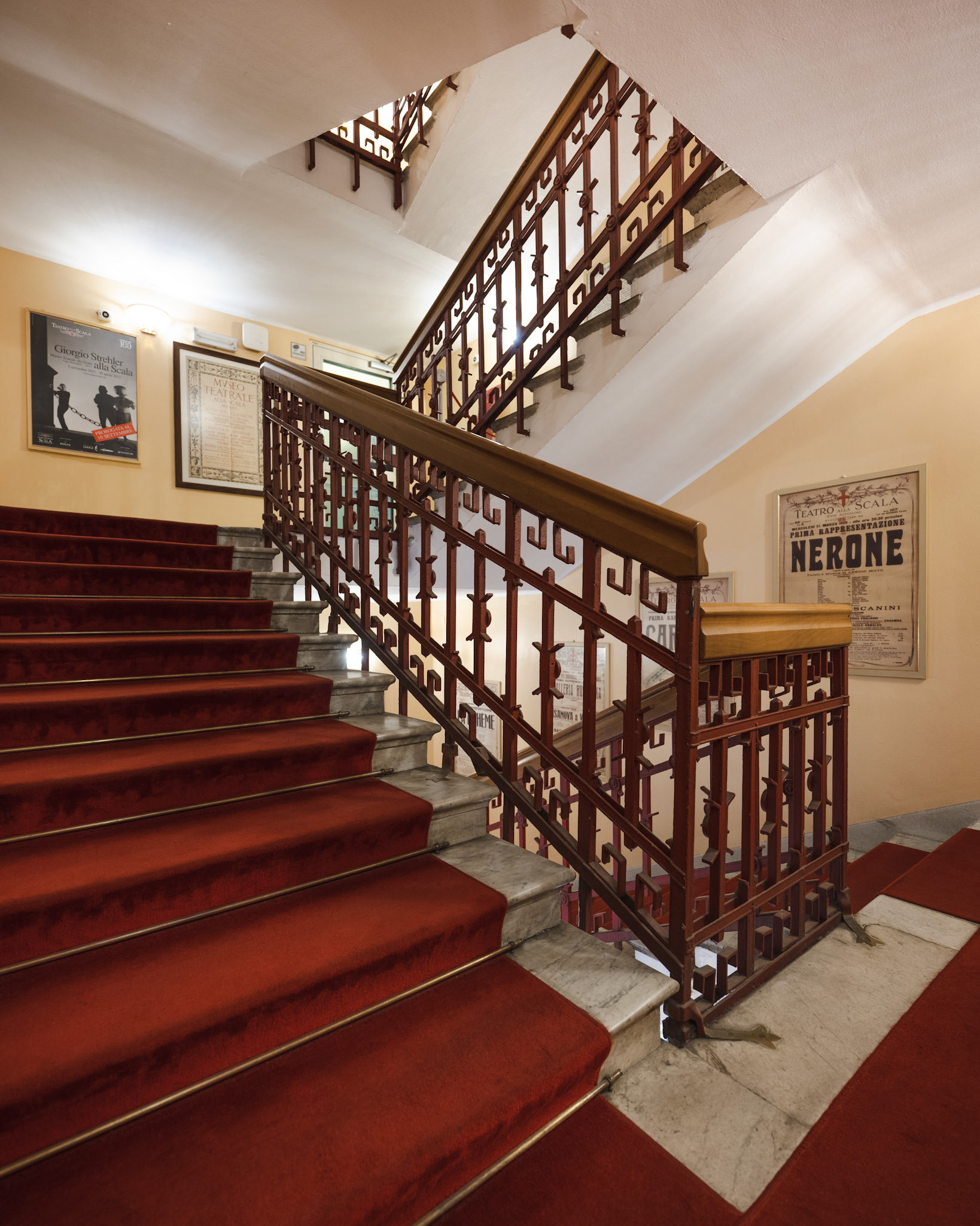 Teatro alla Scala - staircase