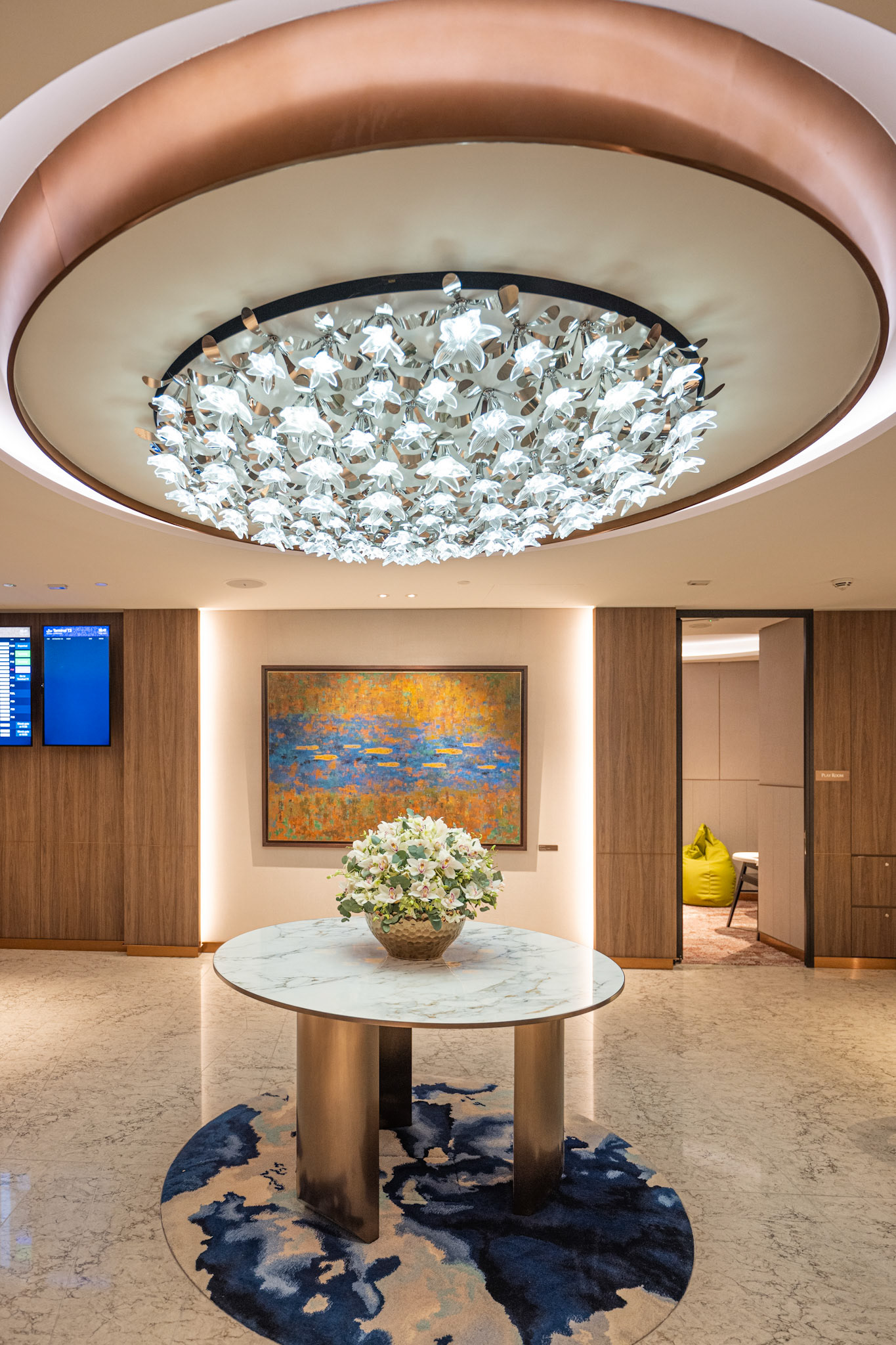 Singapore Airlines - The Private Room - Light dome by Lalique
