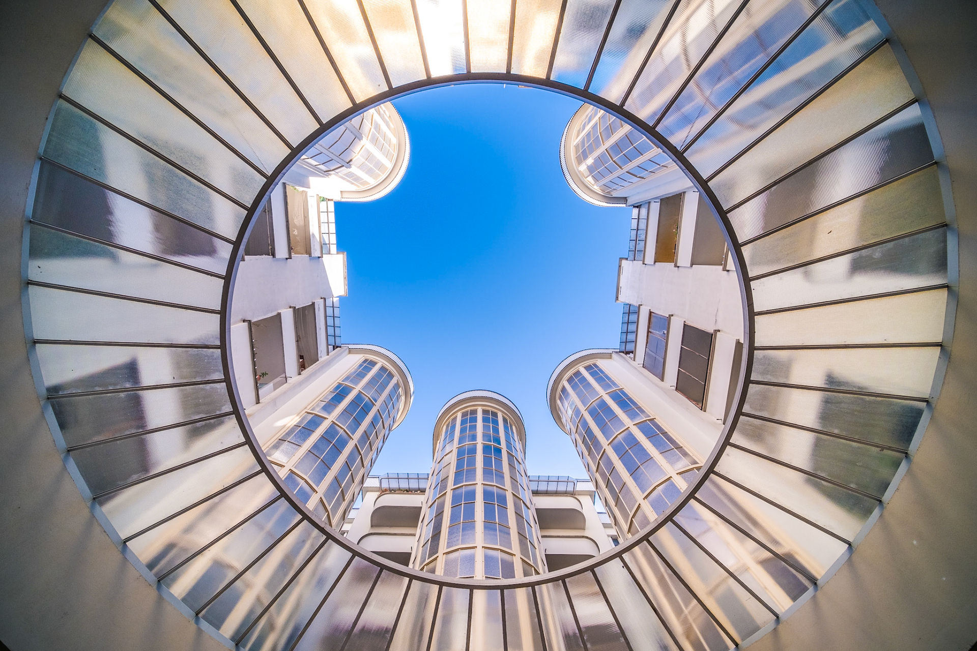 Galeries Sainte-Luce, Lausanne - circular atrium