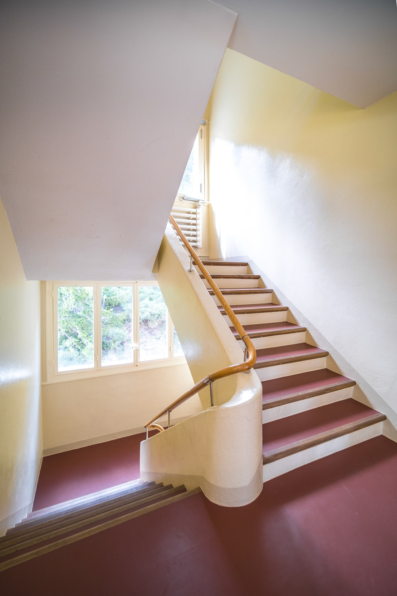 Jugendherberge Crans-Montana staircase