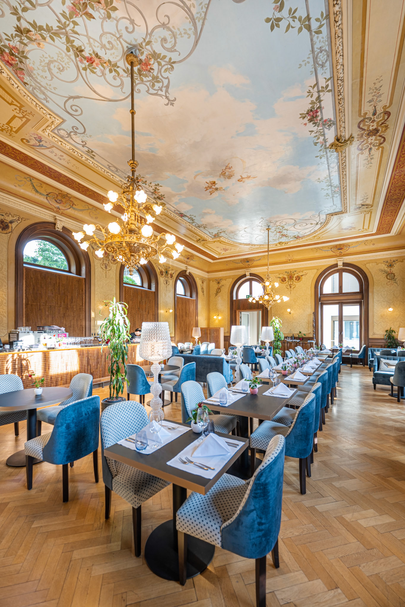 Brasserie Schwanen - dining room