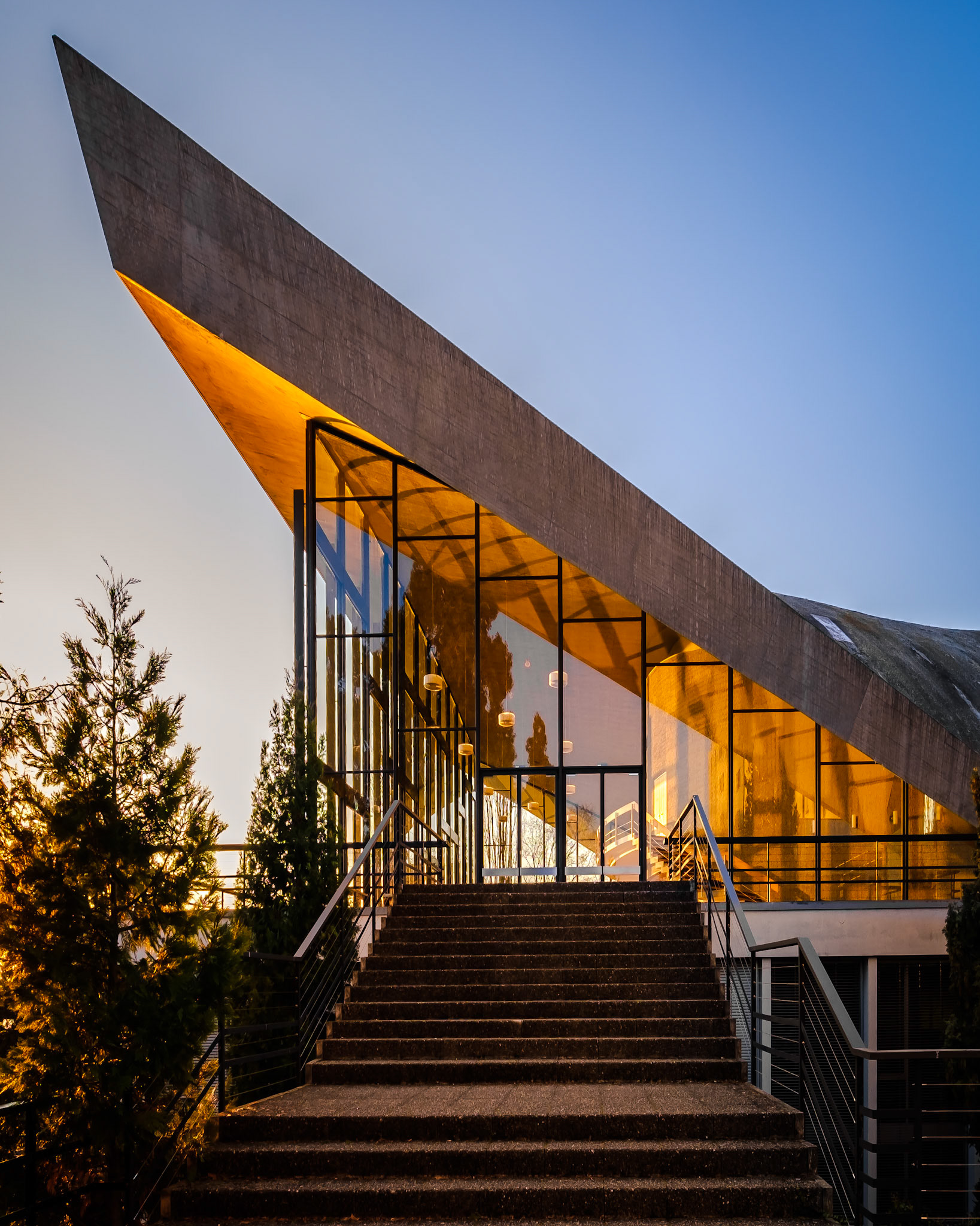 Aula des Cèdres at sunset