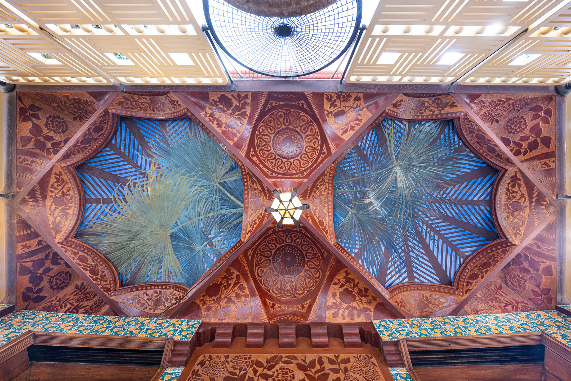 ceiling of the dining room gallery