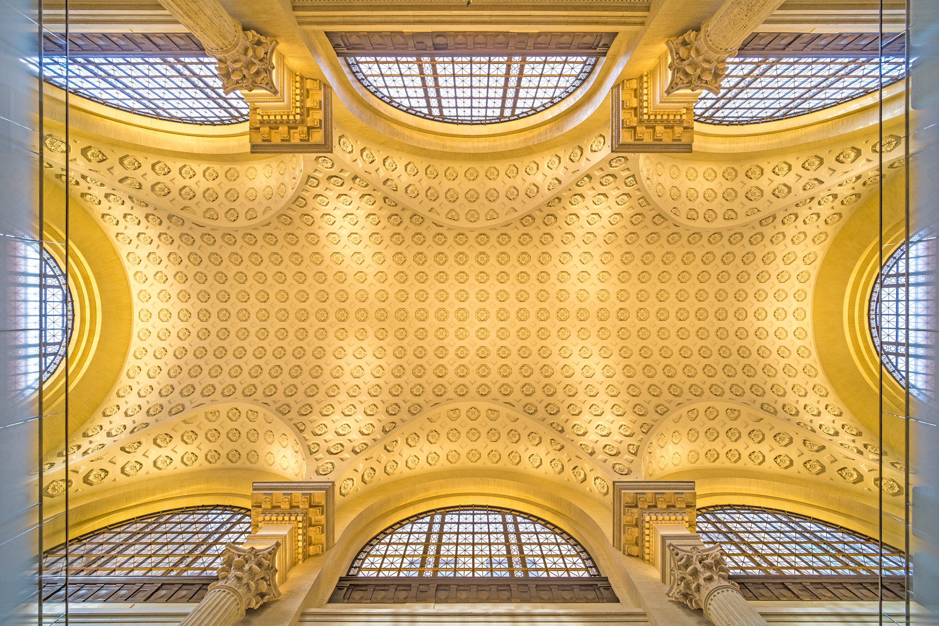 Senate of Canada - ceiling