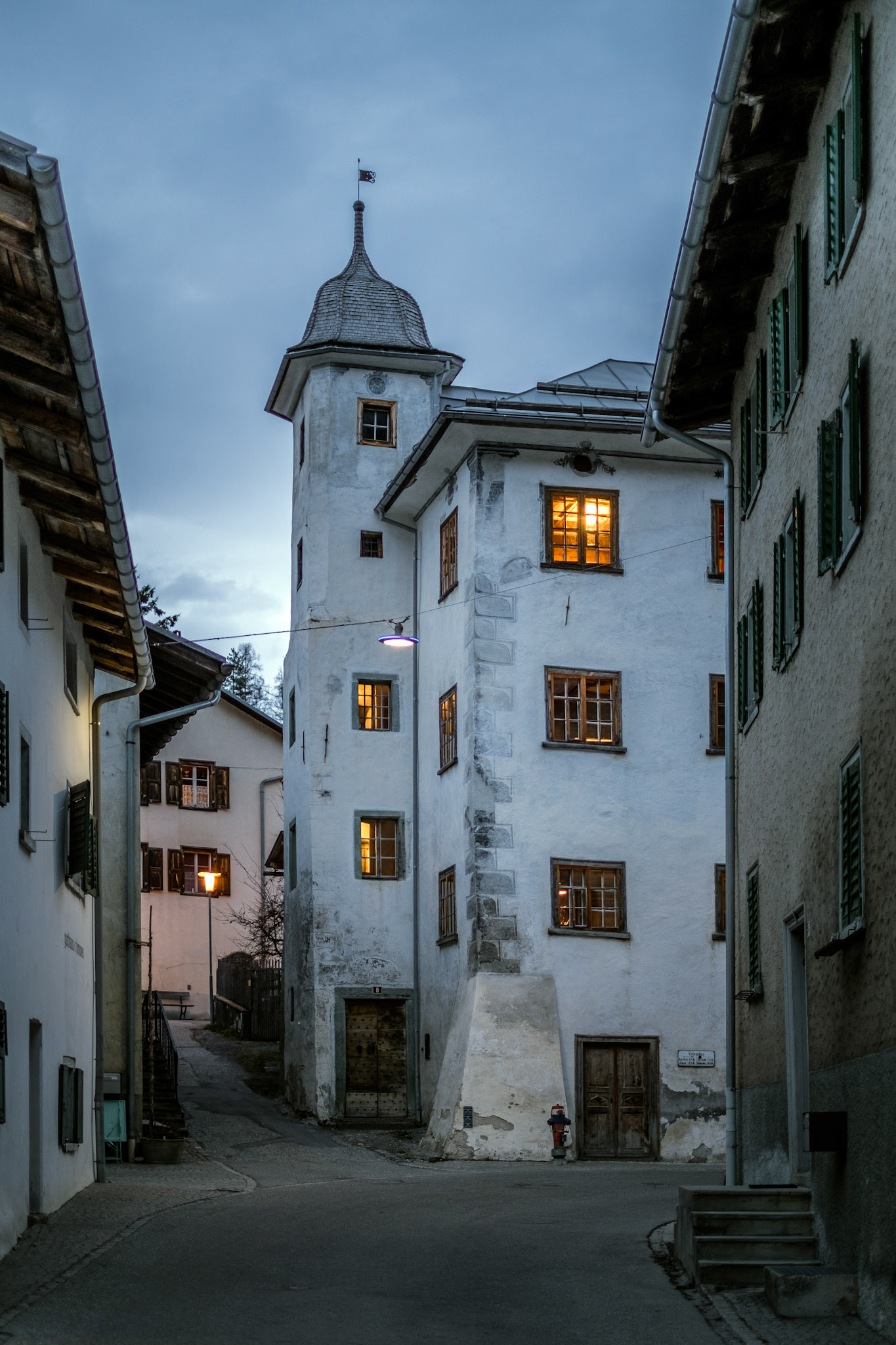 Türalihus, Valendas