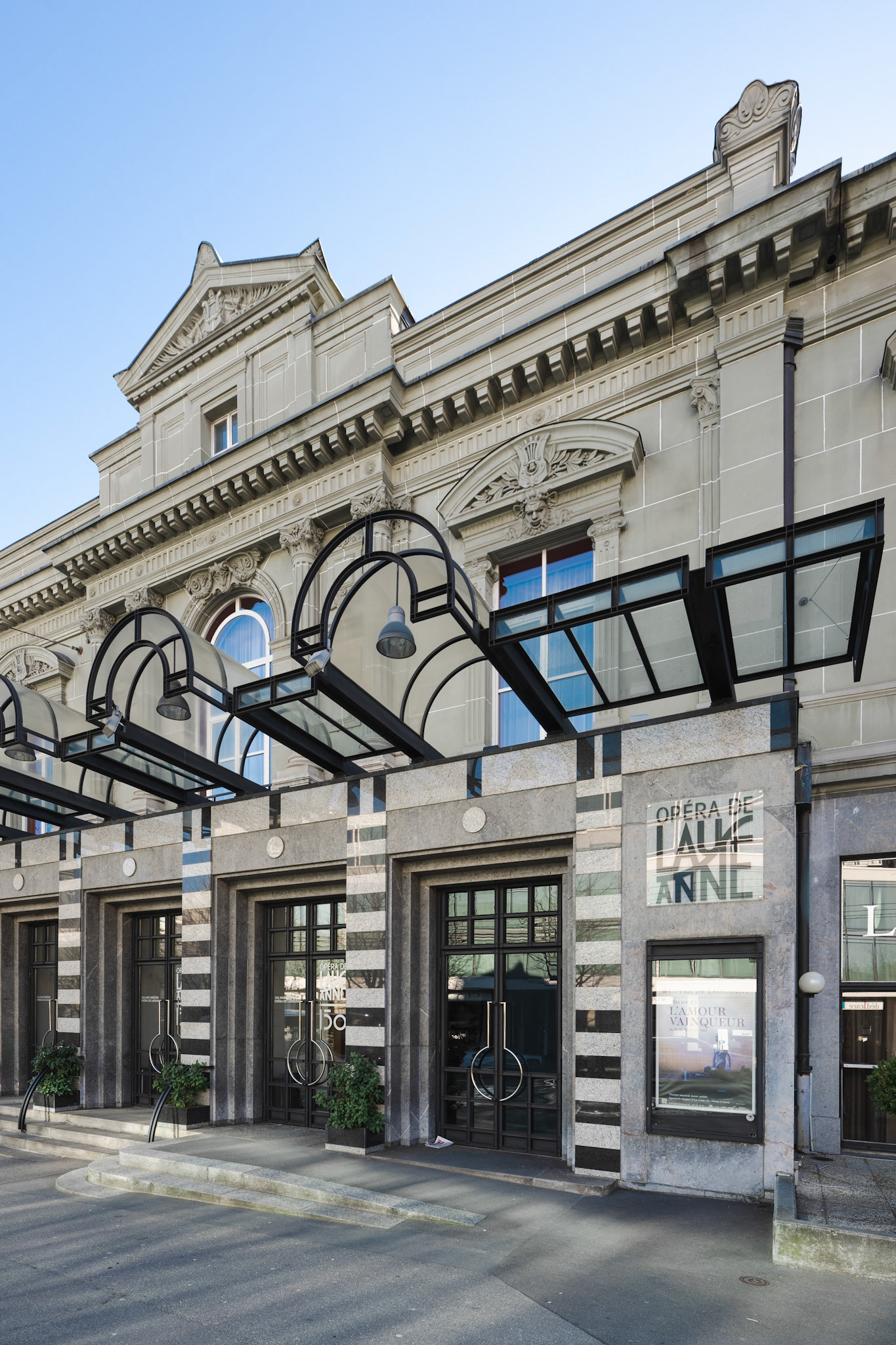 Opéra de Lausanne - entrance