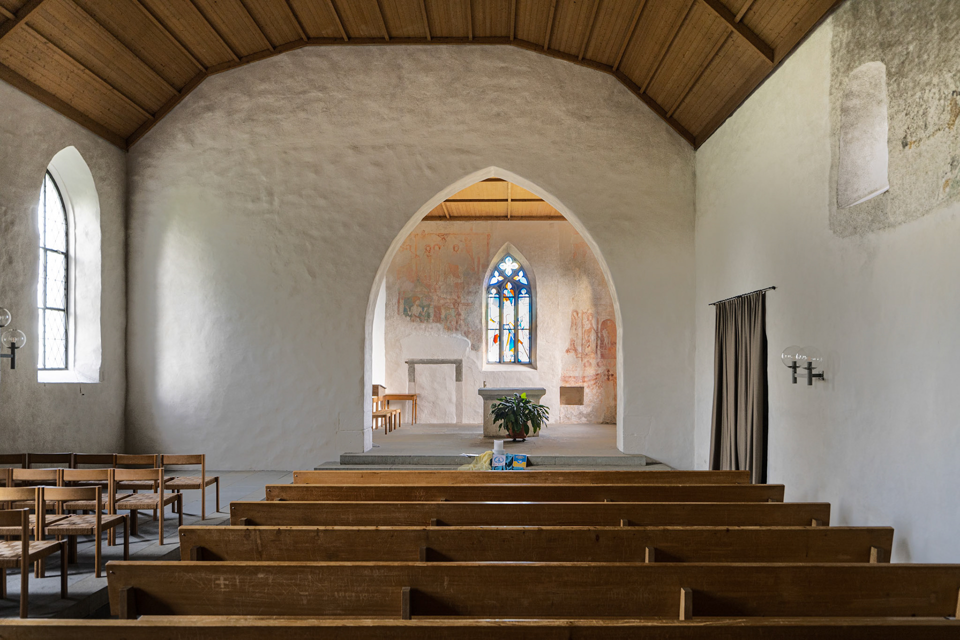 Paritätische Alte Kirche - interior