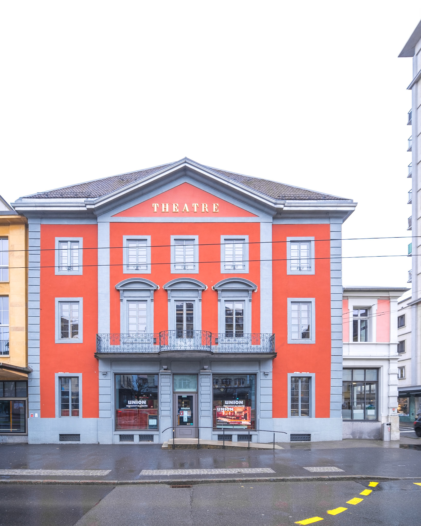 Théâtre de l'Heure bleue - facade avenue Léopold-Robert
