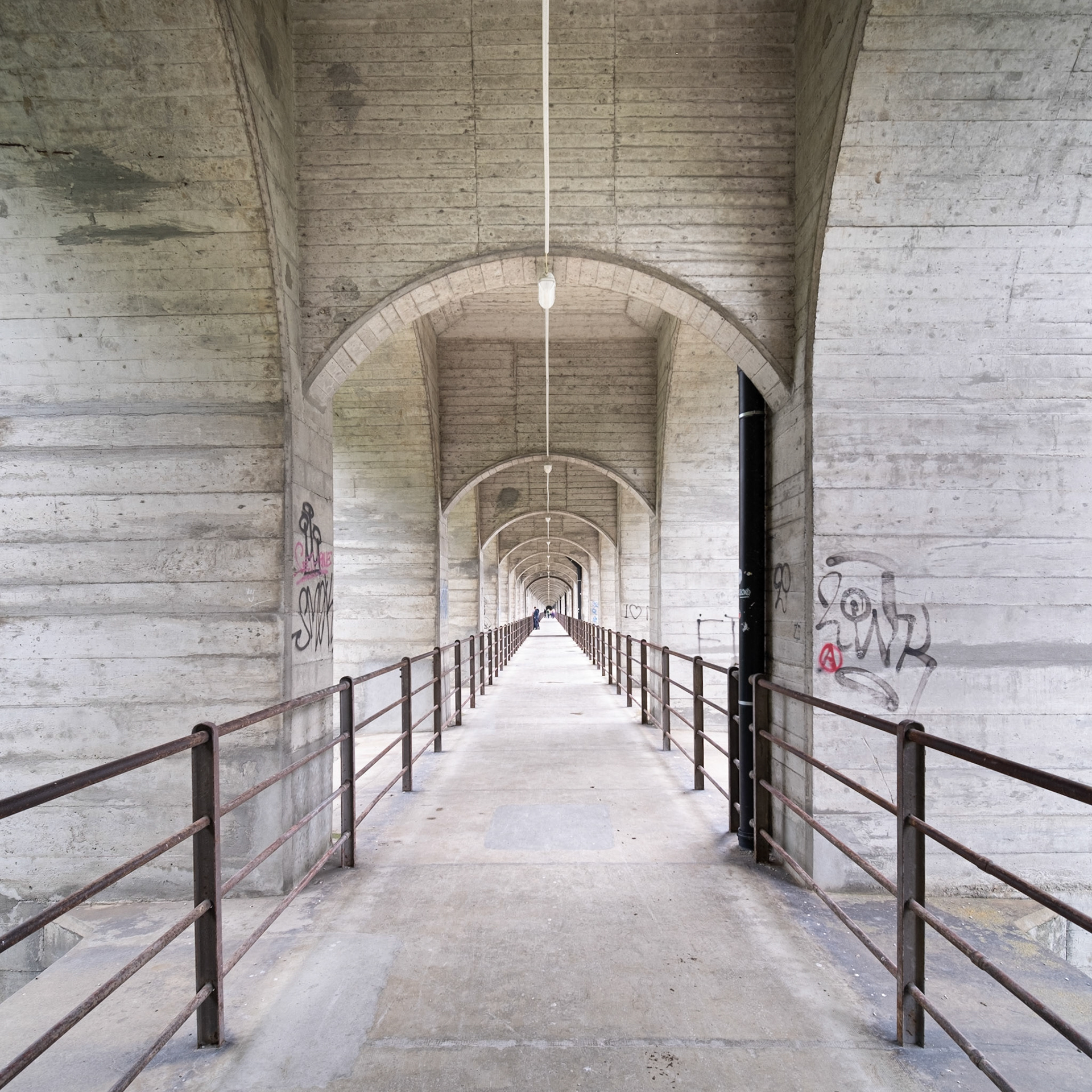Grandfey Viaduct, Fribourg - footpath