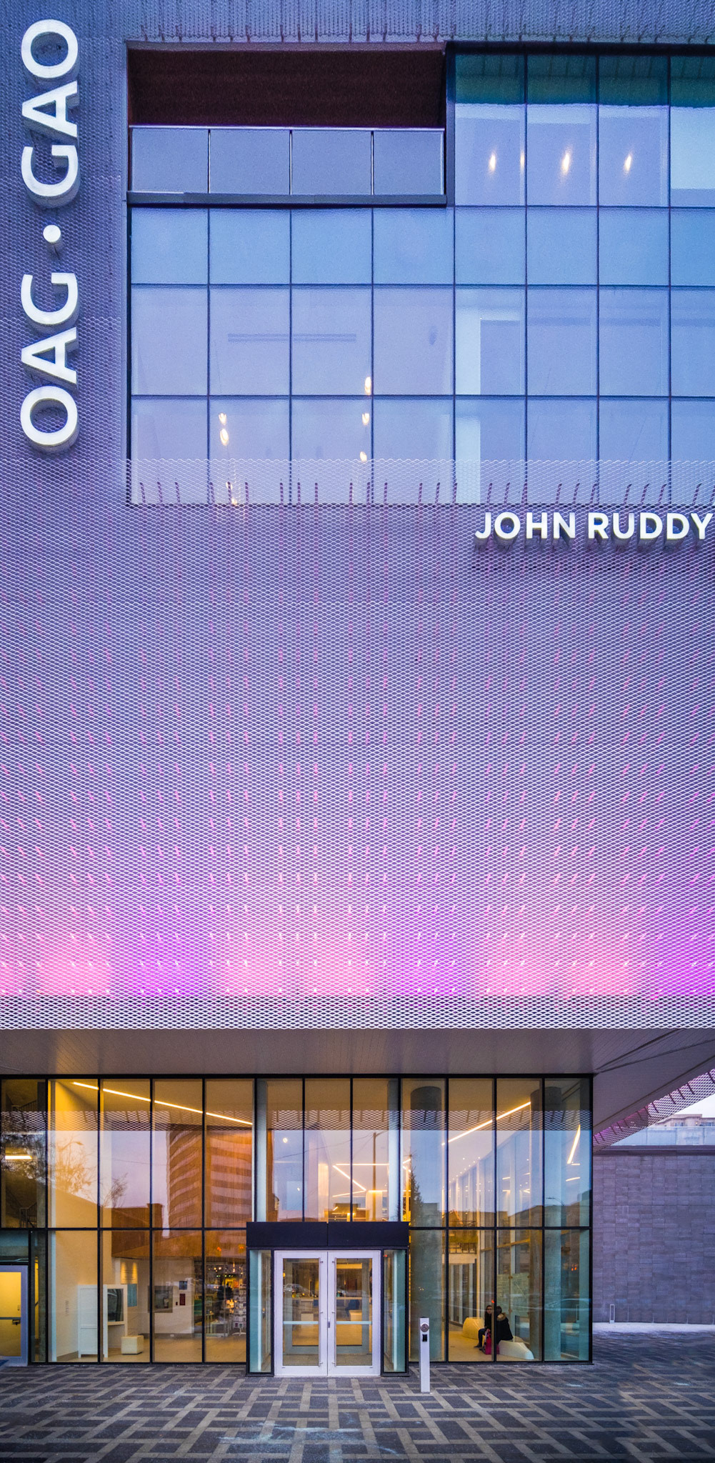 Ottawa Art Gallery - facade at night