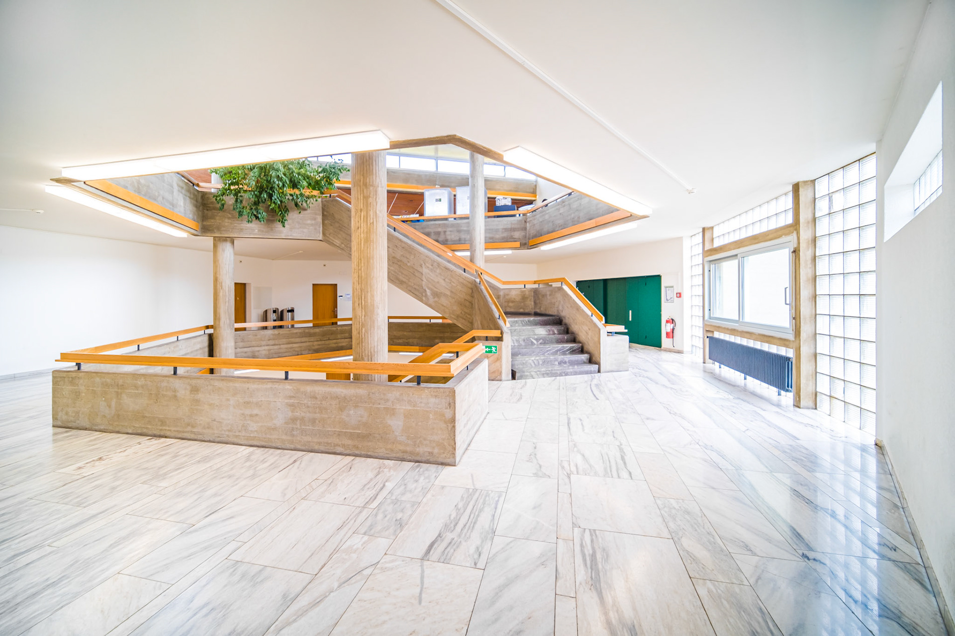 Universitätsbibliothek Basel - entrance staircase