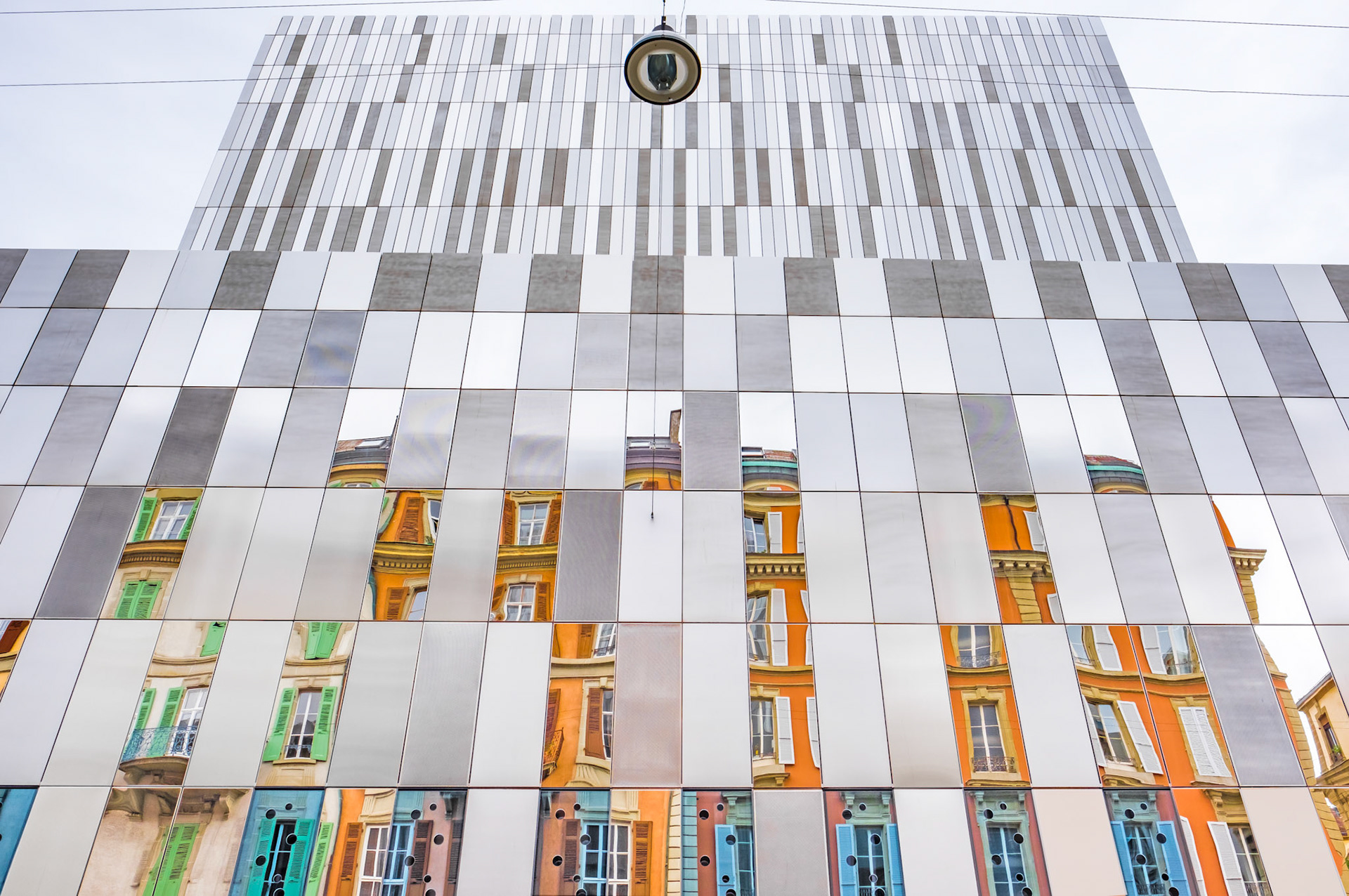 the mirrored facade of Opéra de Lausanne