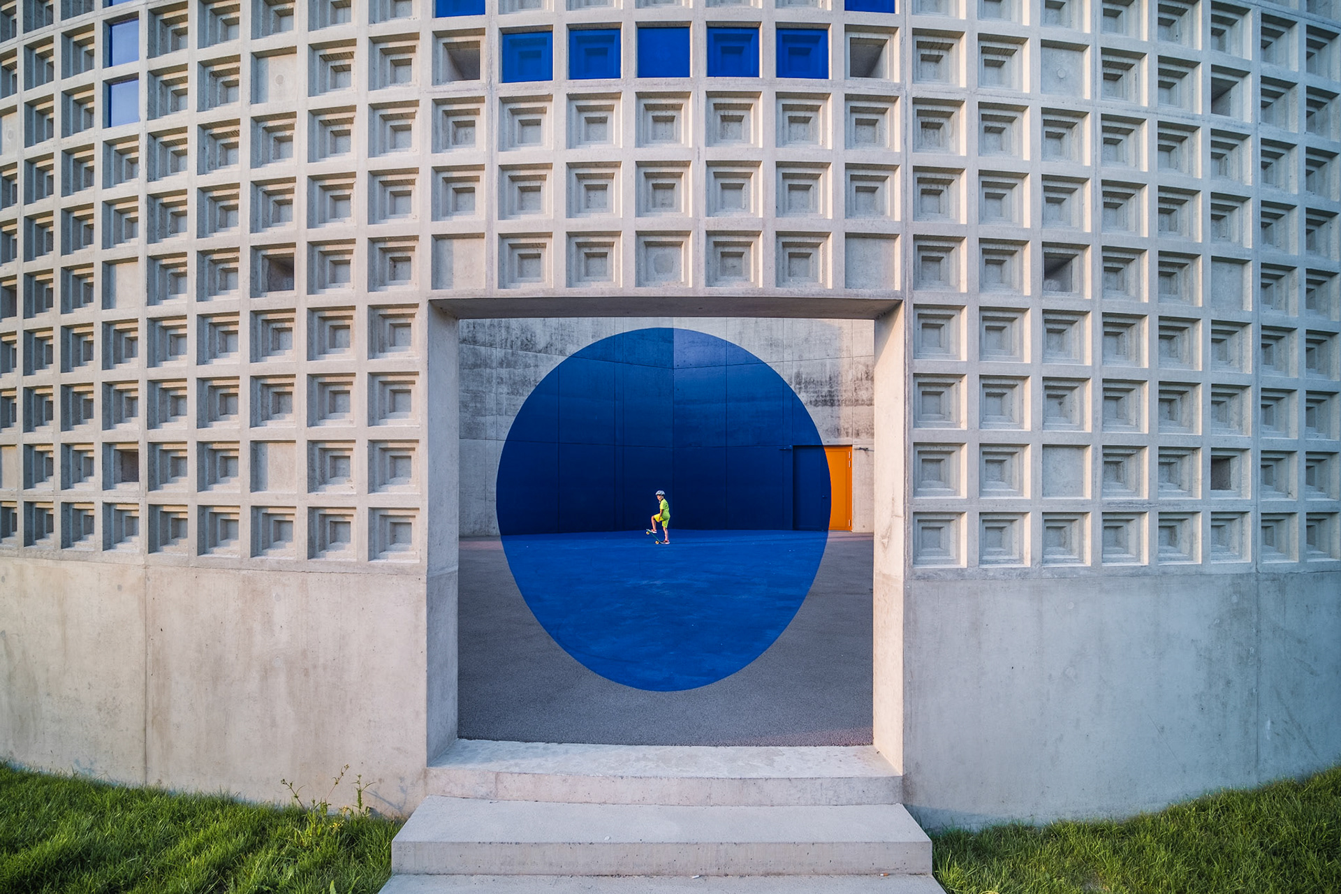 square entrance and blue circle