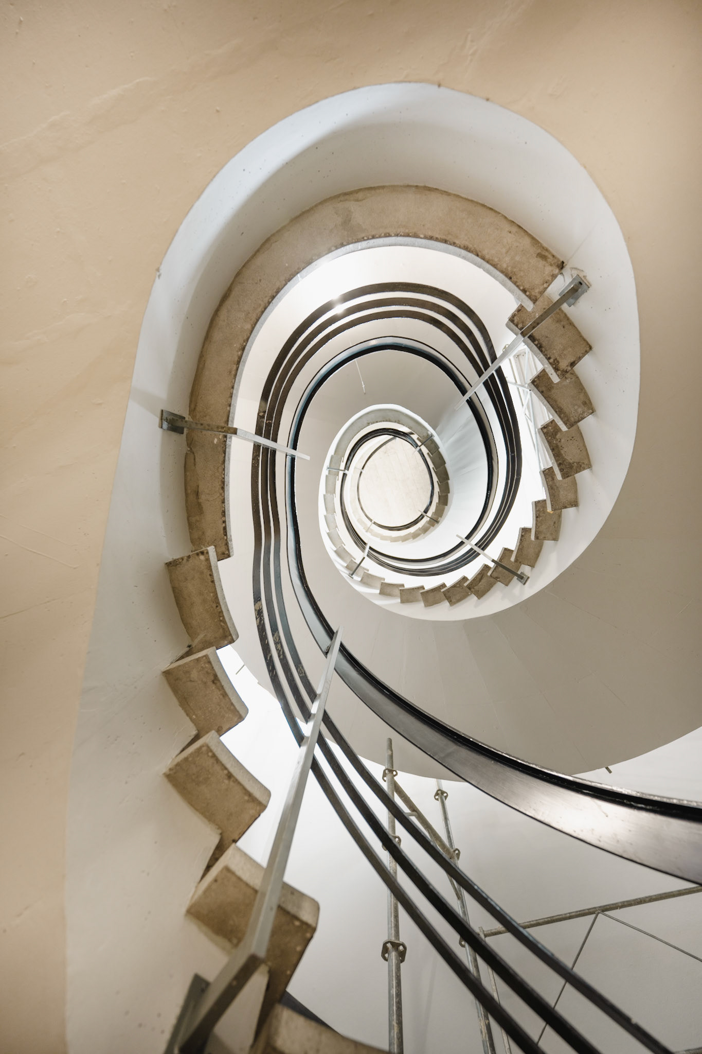 Aula des Cèdres - spiral staircase