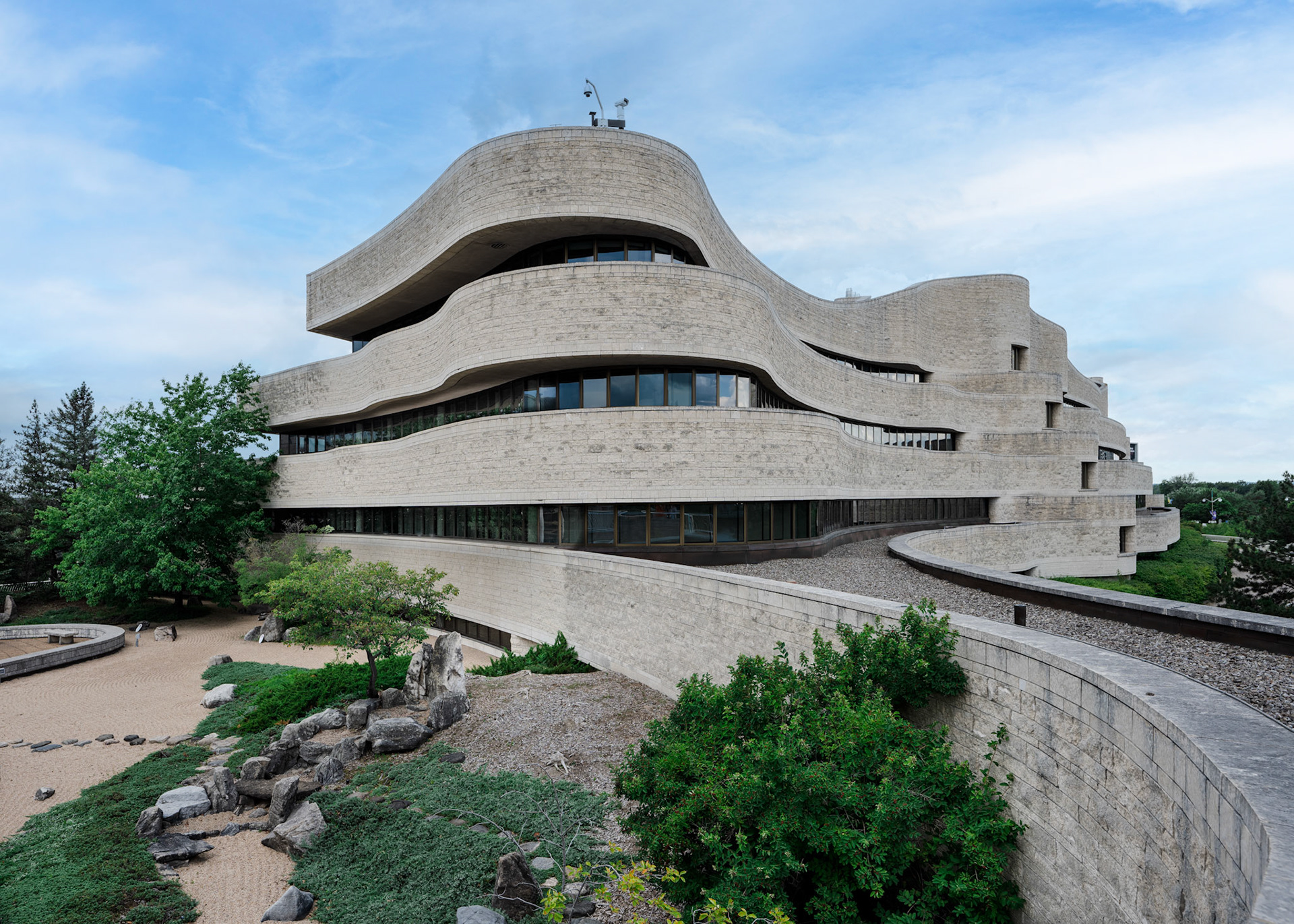 Curatorial wing