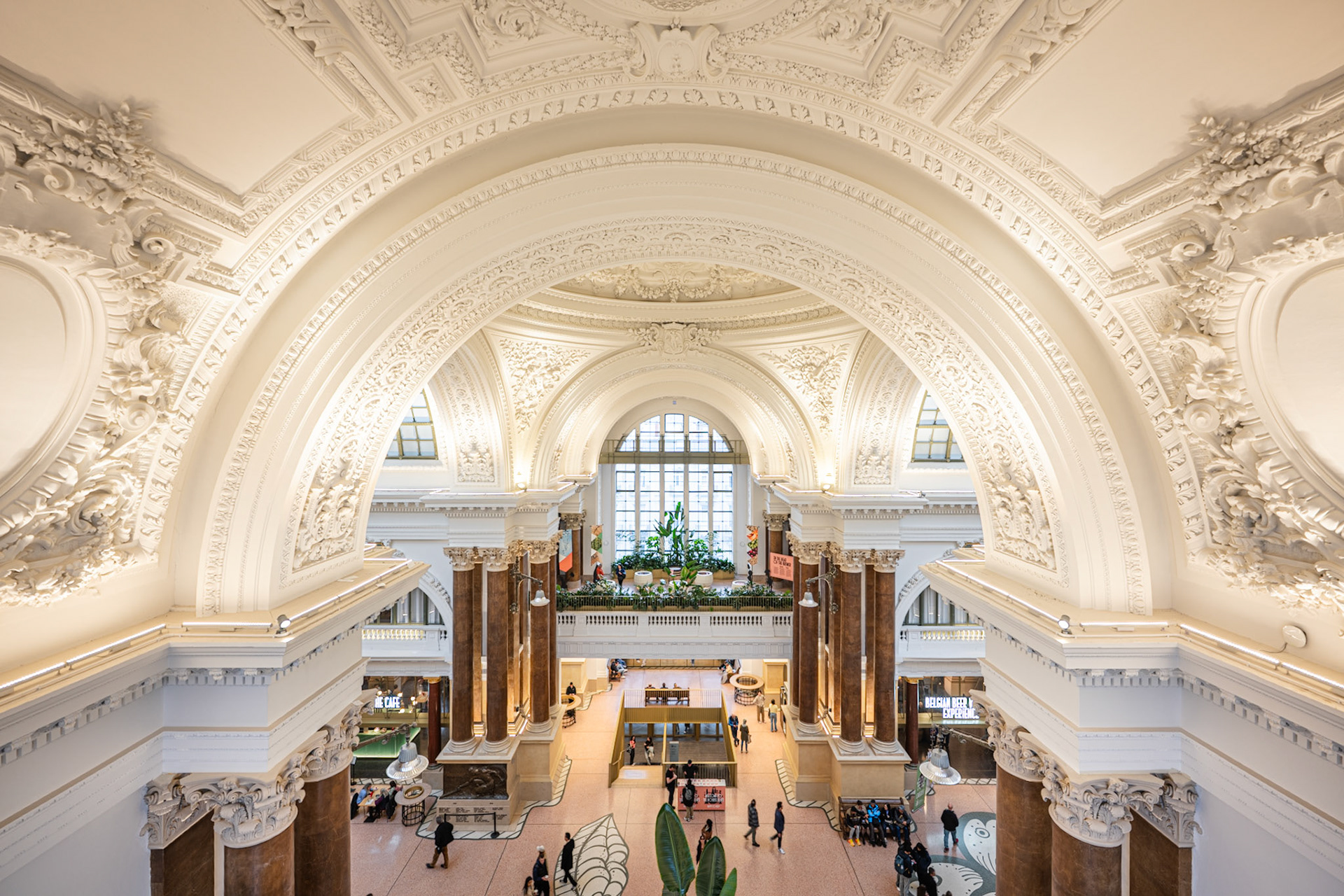 Palais de la Bourse - interior