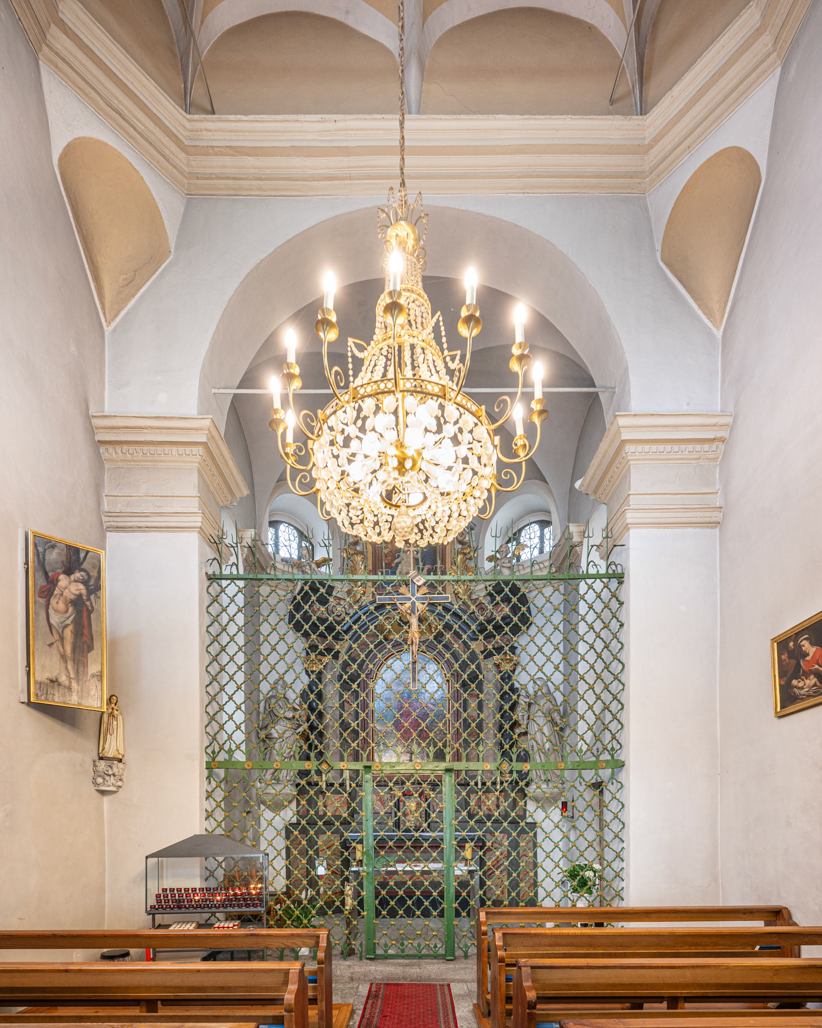 Baroque choir screen