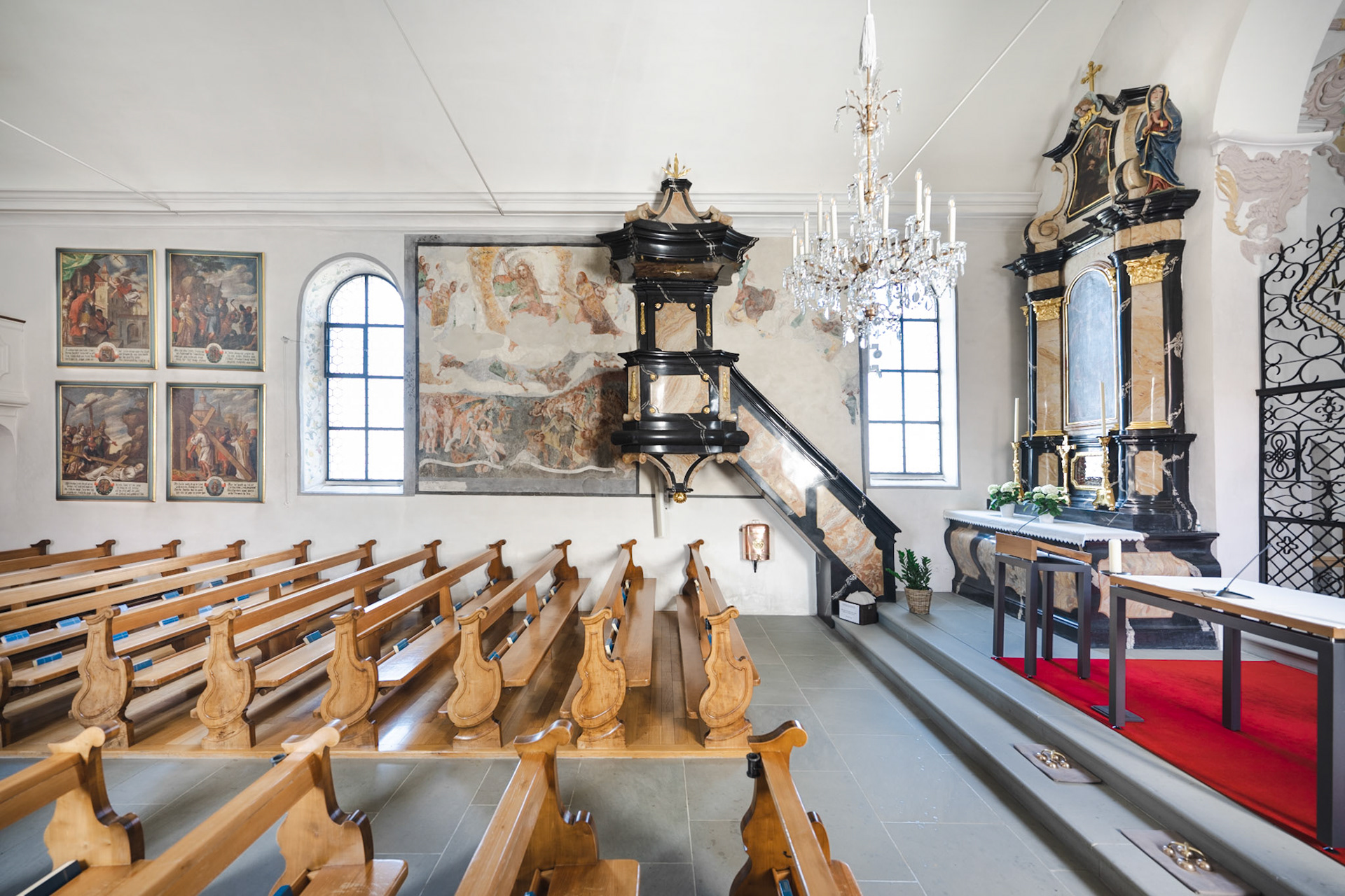 Wallfahrtskirche Heiligkreuz with the frescos uncovered in 1976