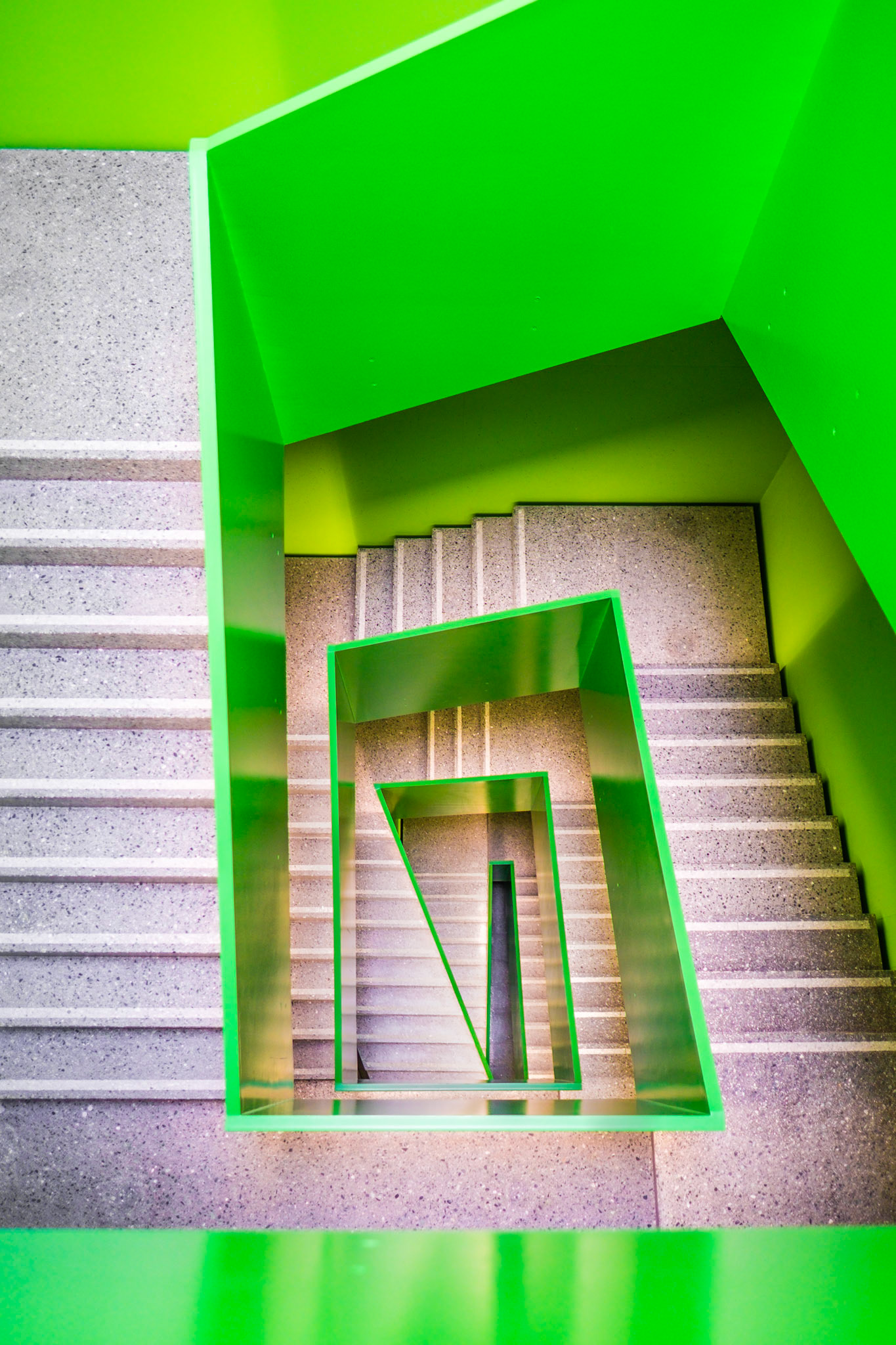 Biopôle - green staircase