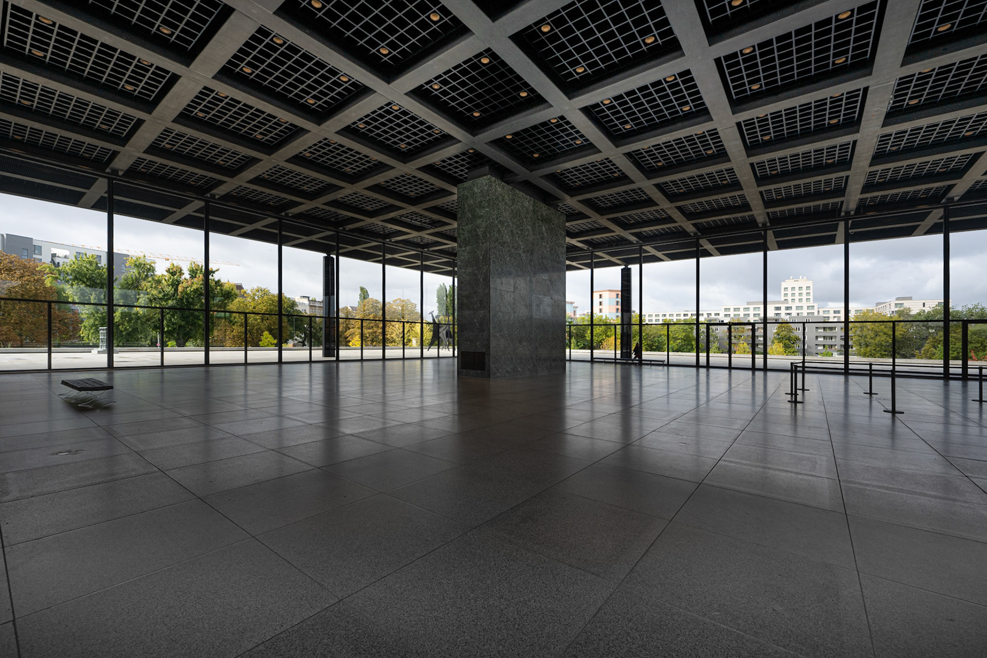 Neue Nationalgalerie - interior