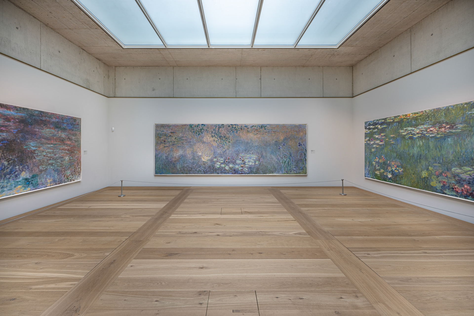 Monet's water lilies: "Le Bassin aux nymphéas avec iris", "Le Bassin aux nymphéas, le soir" and "Le Bassin aux nymphéas, reflets verts"