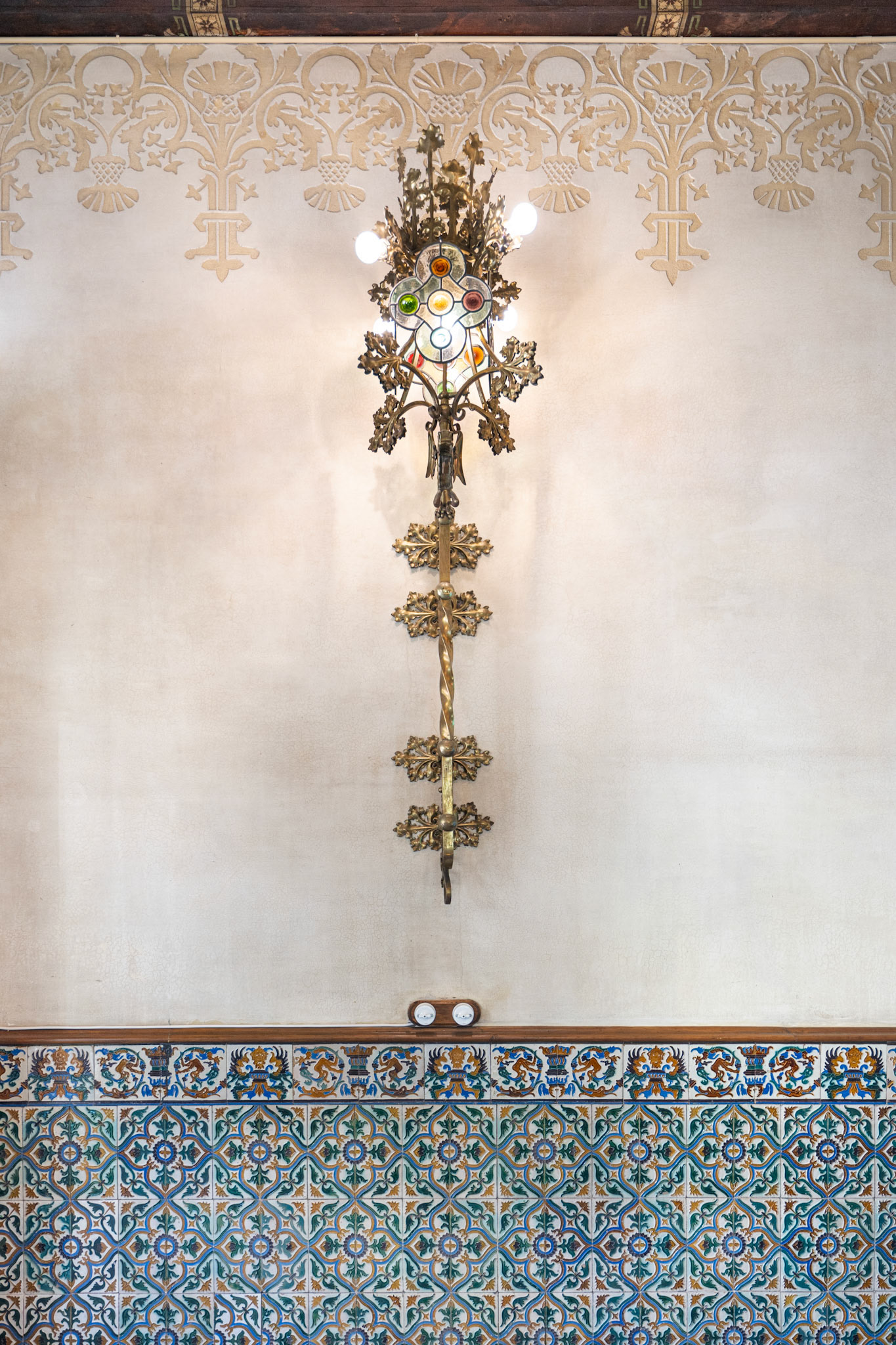 entrance with mosaic by Italian artist Mario Maragliano