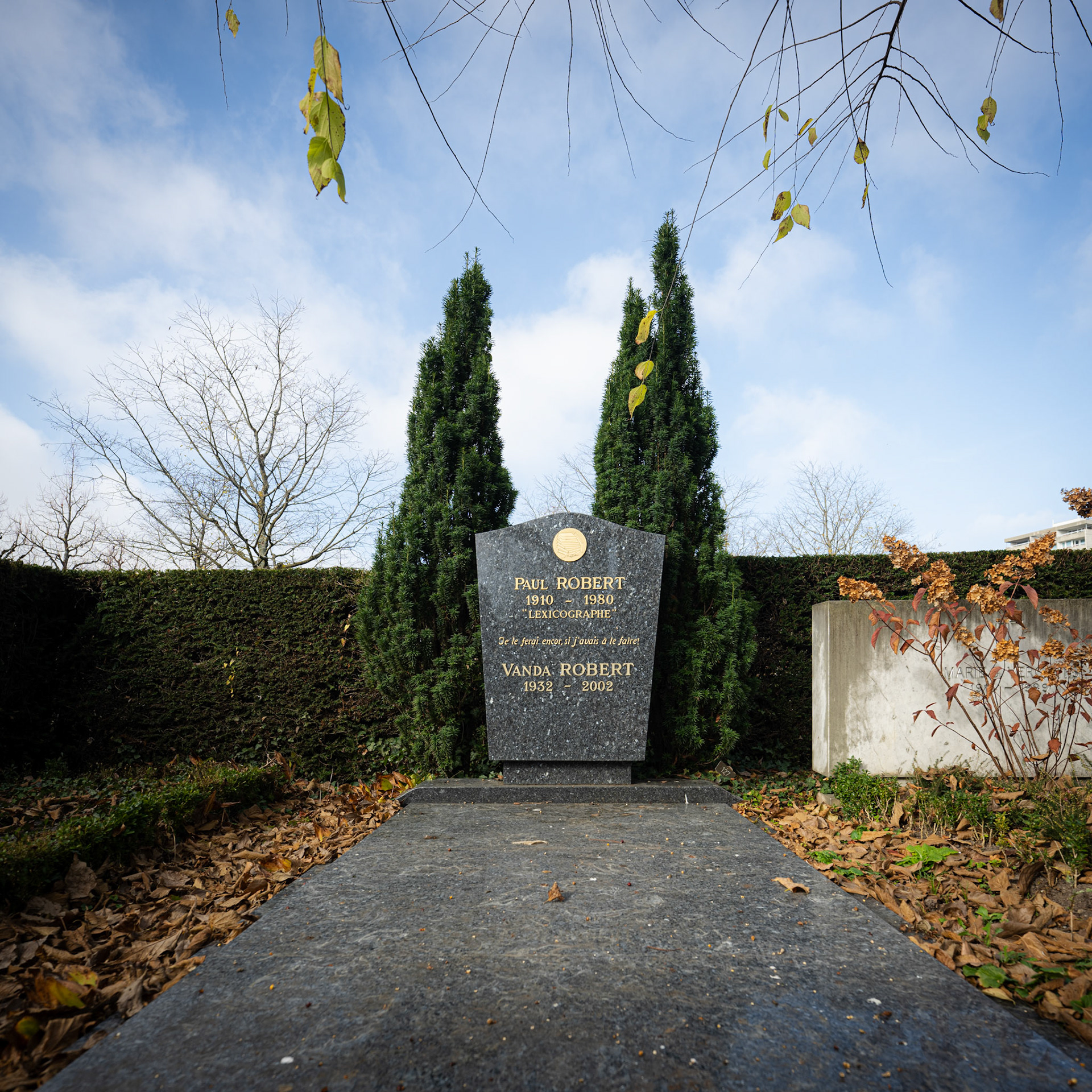 grave of Paul Robert