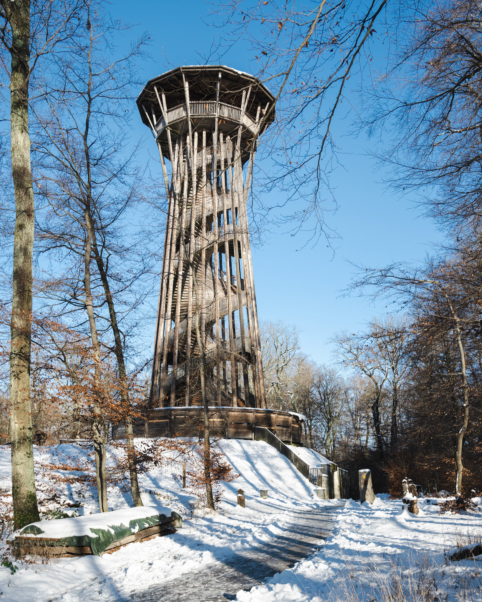 Tour de Sauvabelin in winter