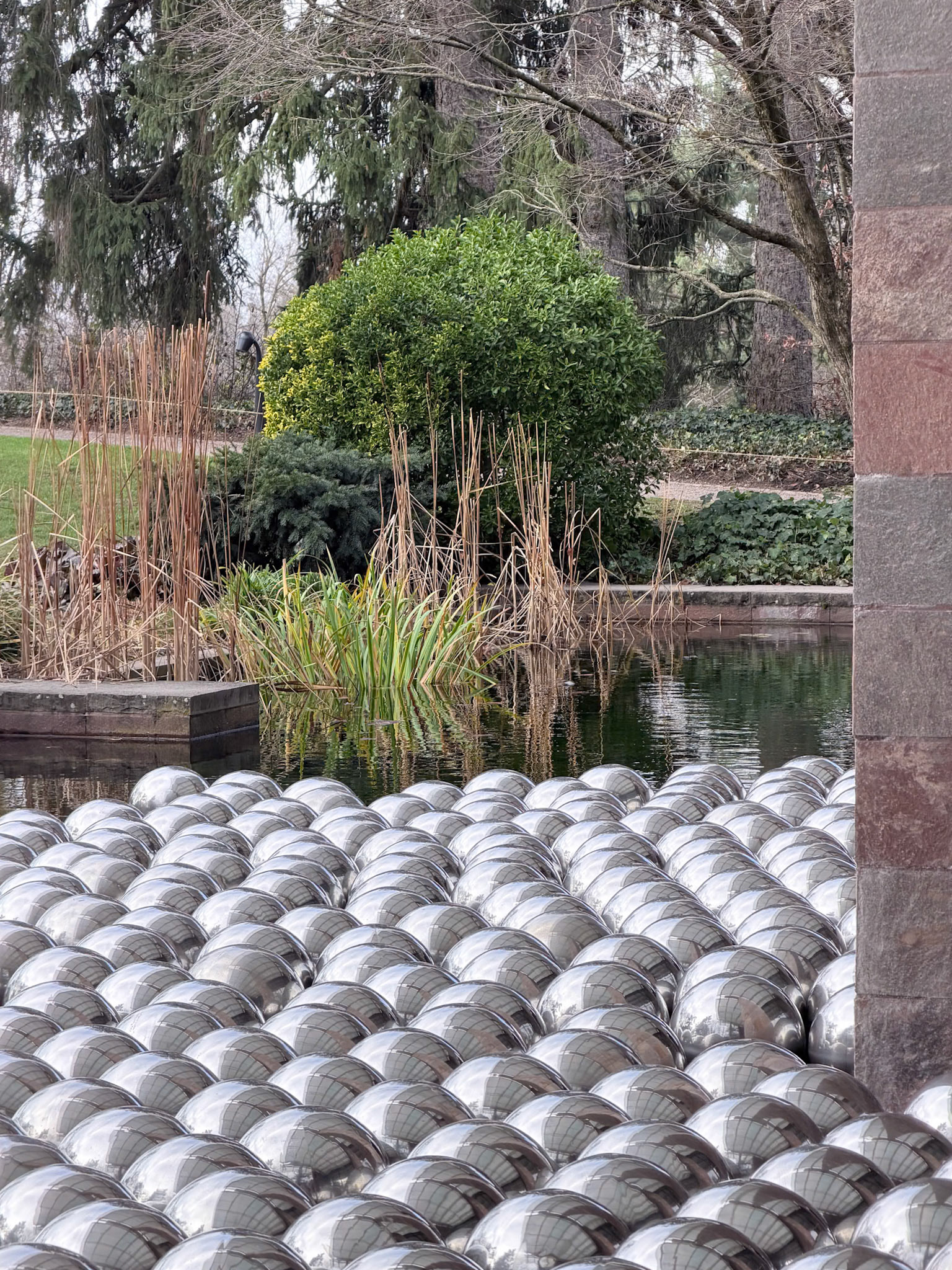 Narcissus Garden, Yayoi Kusama