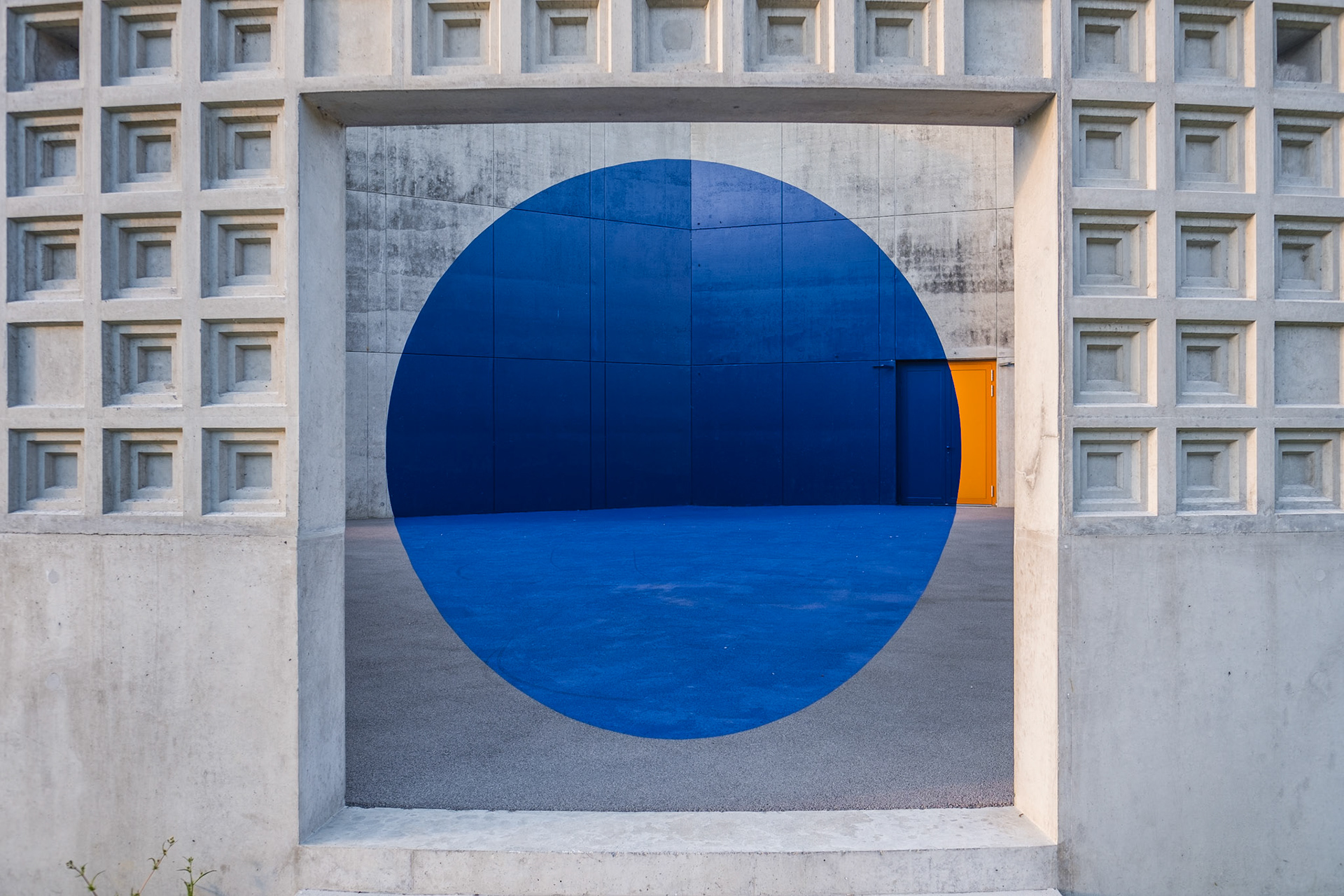 square entrance and blue circle