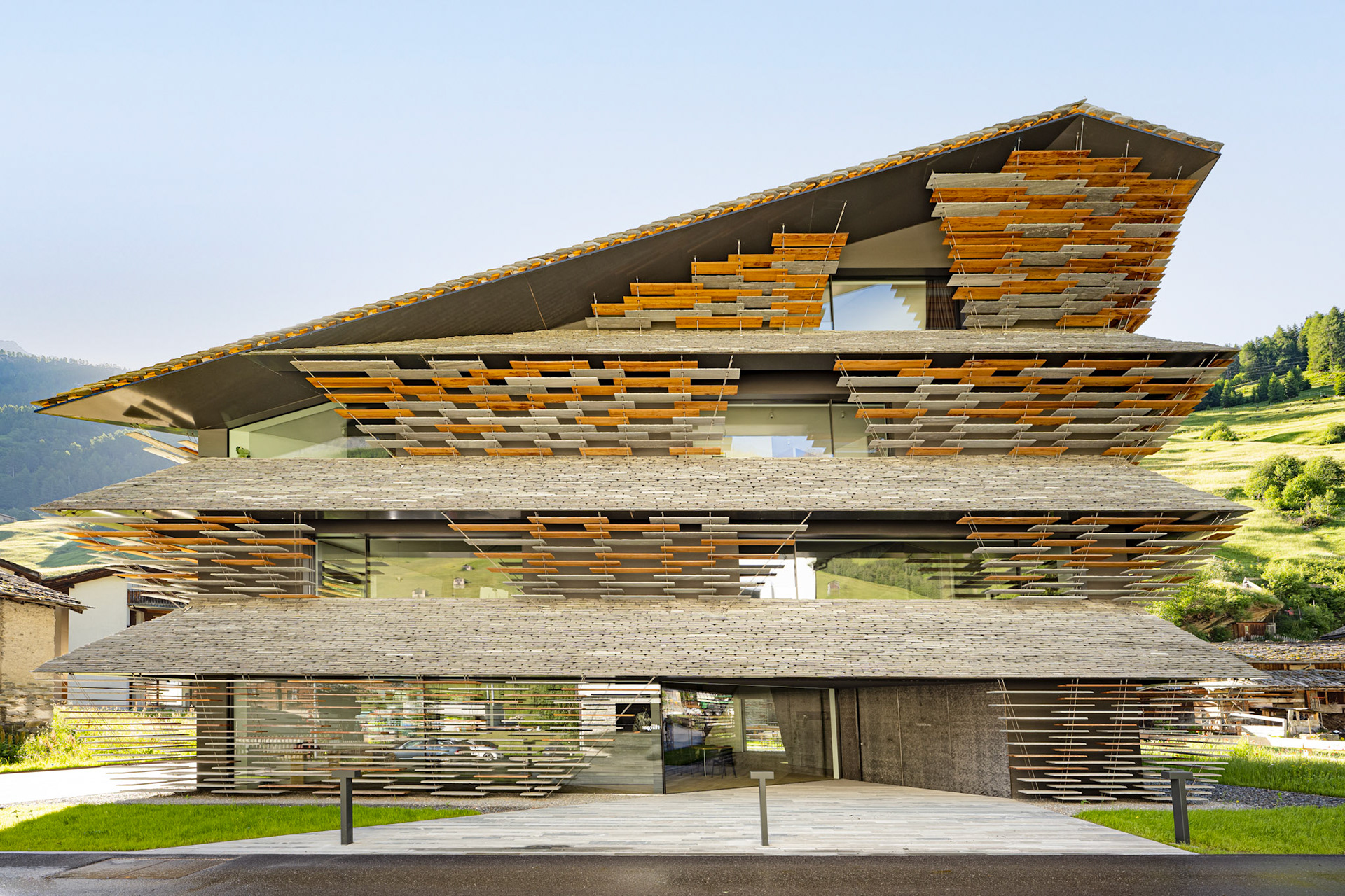Haus Balma in the early morning light