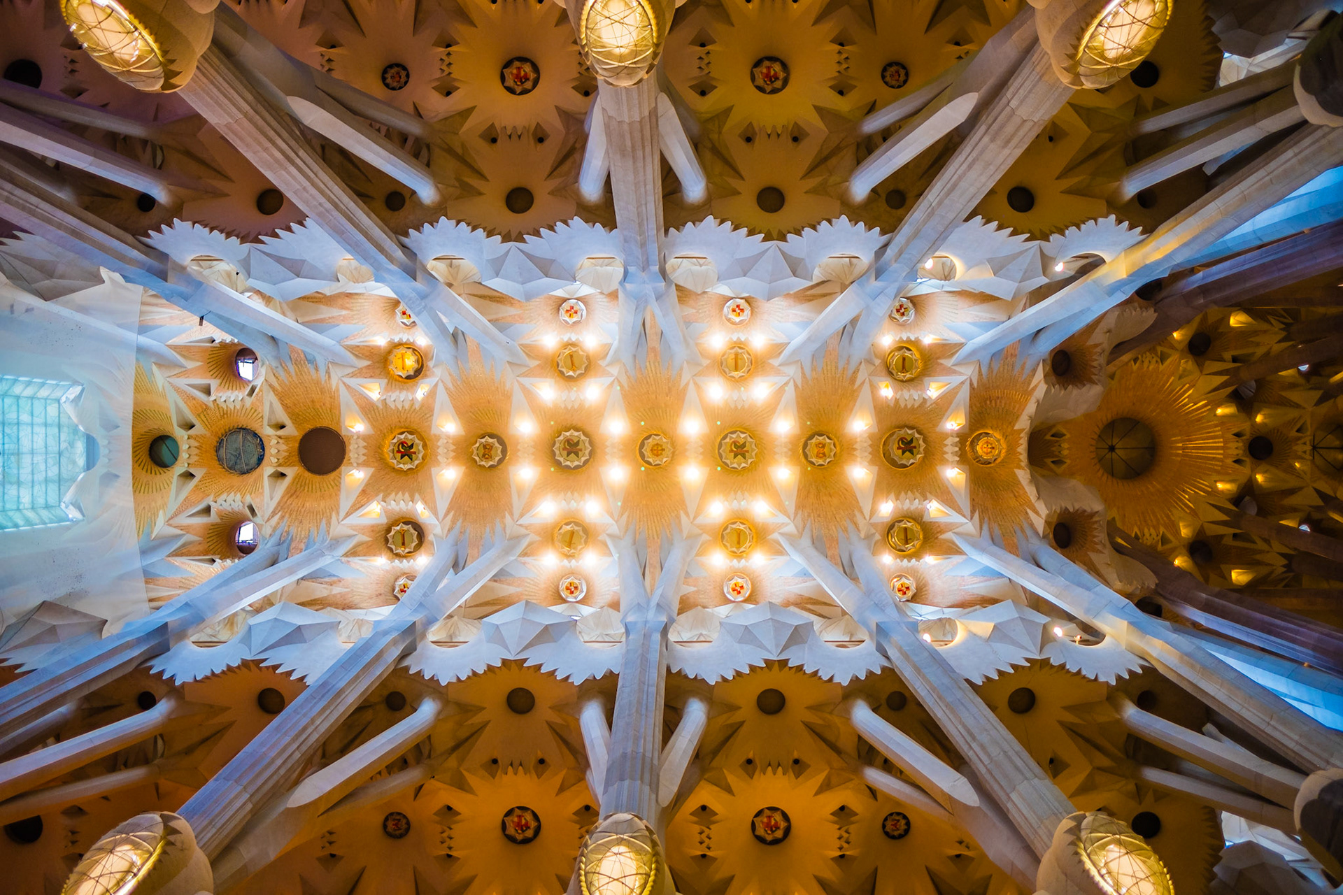 pillars of the central nave