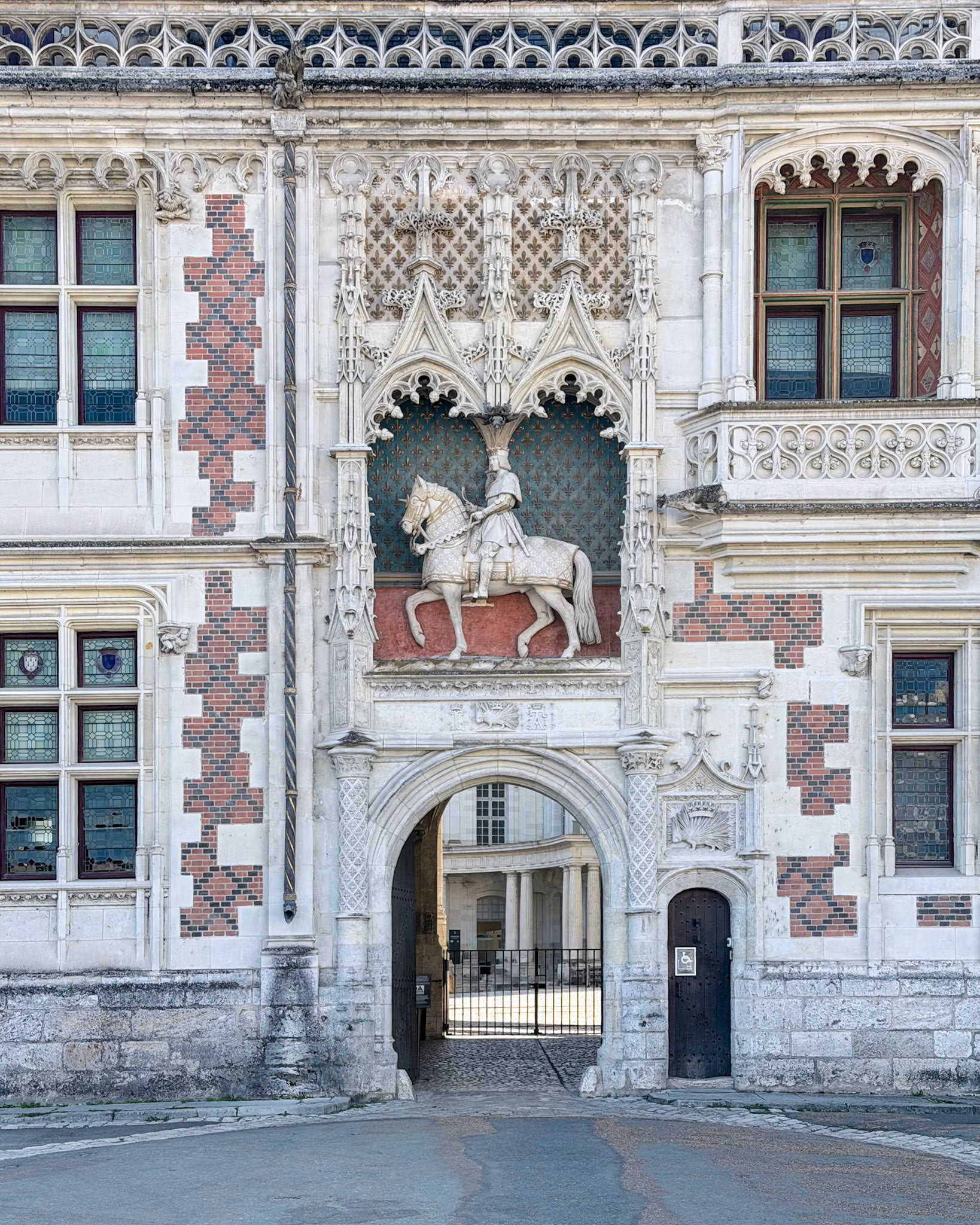 equestrian statue of Louis XII by Charles Émile Seurre