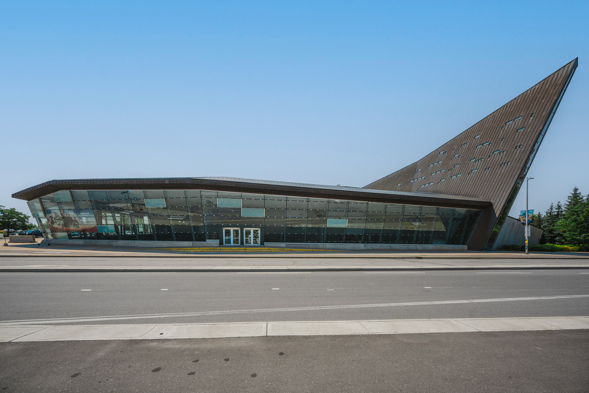 Canadian War Museum - facade