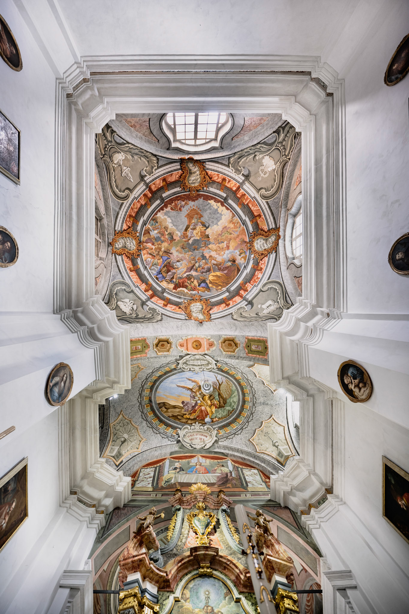 Oratorio di Sant'Anna - ceiling painting by Lorenzo Piccioli